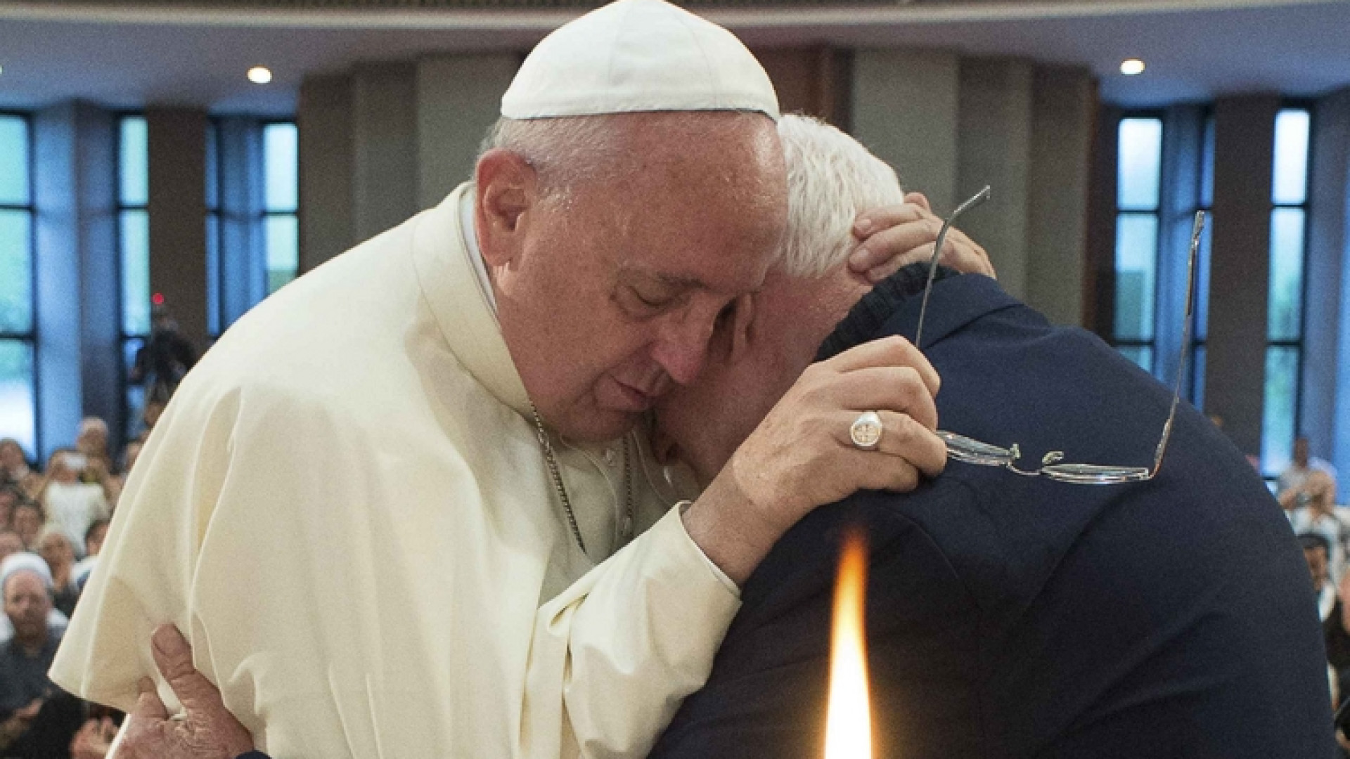 La fede, i martiri e la fine del regime in Albania