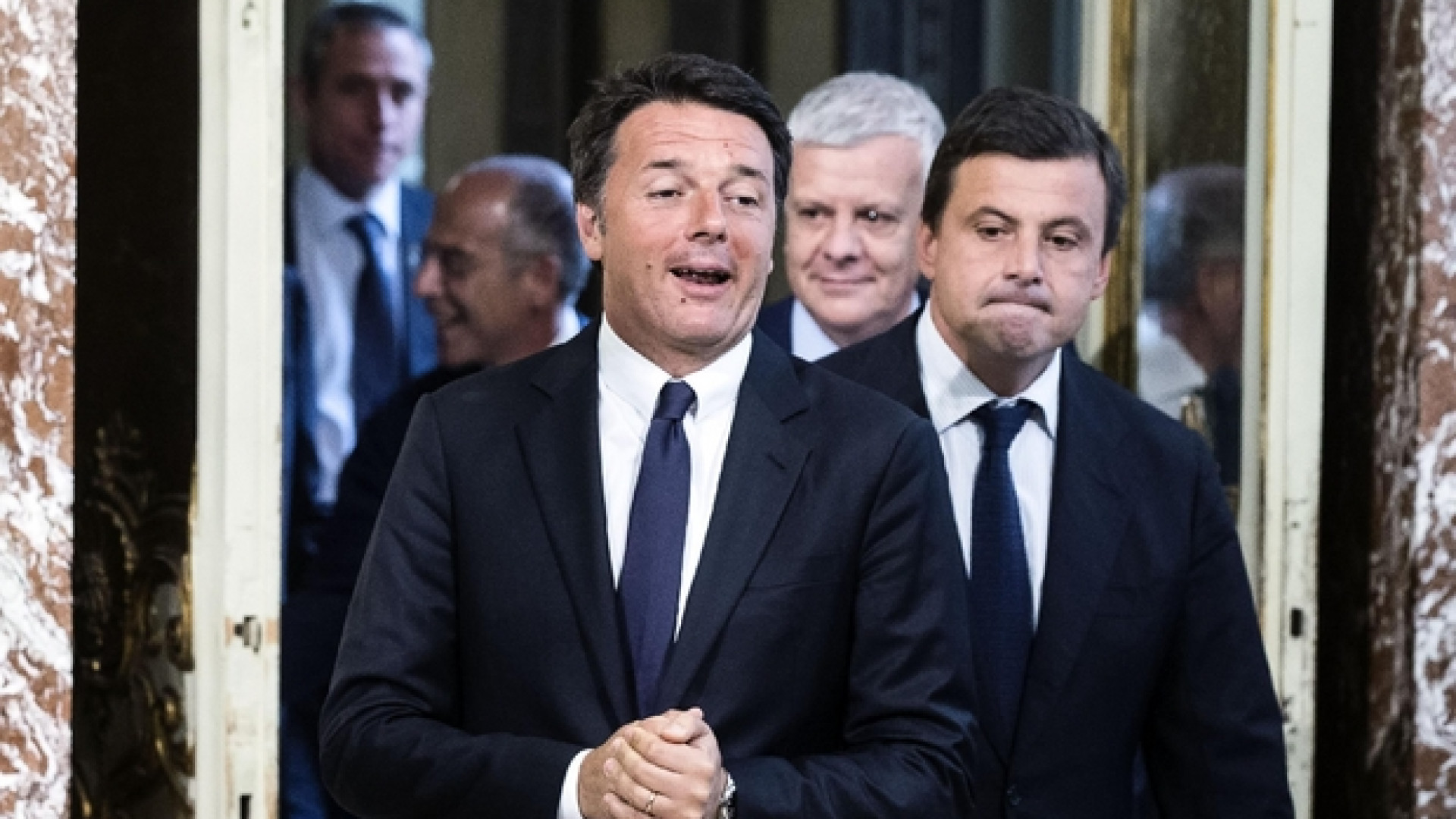 Bufera dem, in campo Calenda. Renzi: chi vuole andare con M5S lo dica