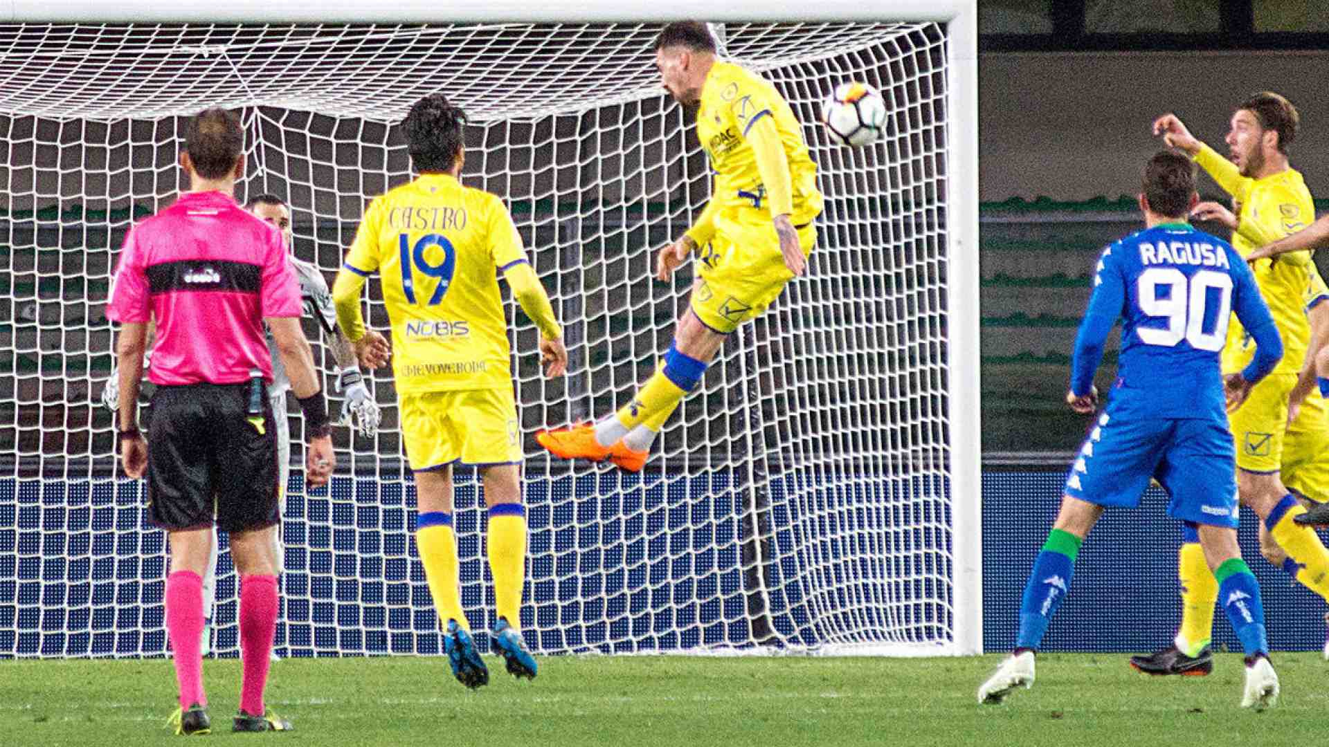 Al 95' la Cassata è servita: Chievo-Sassuolo 1-1