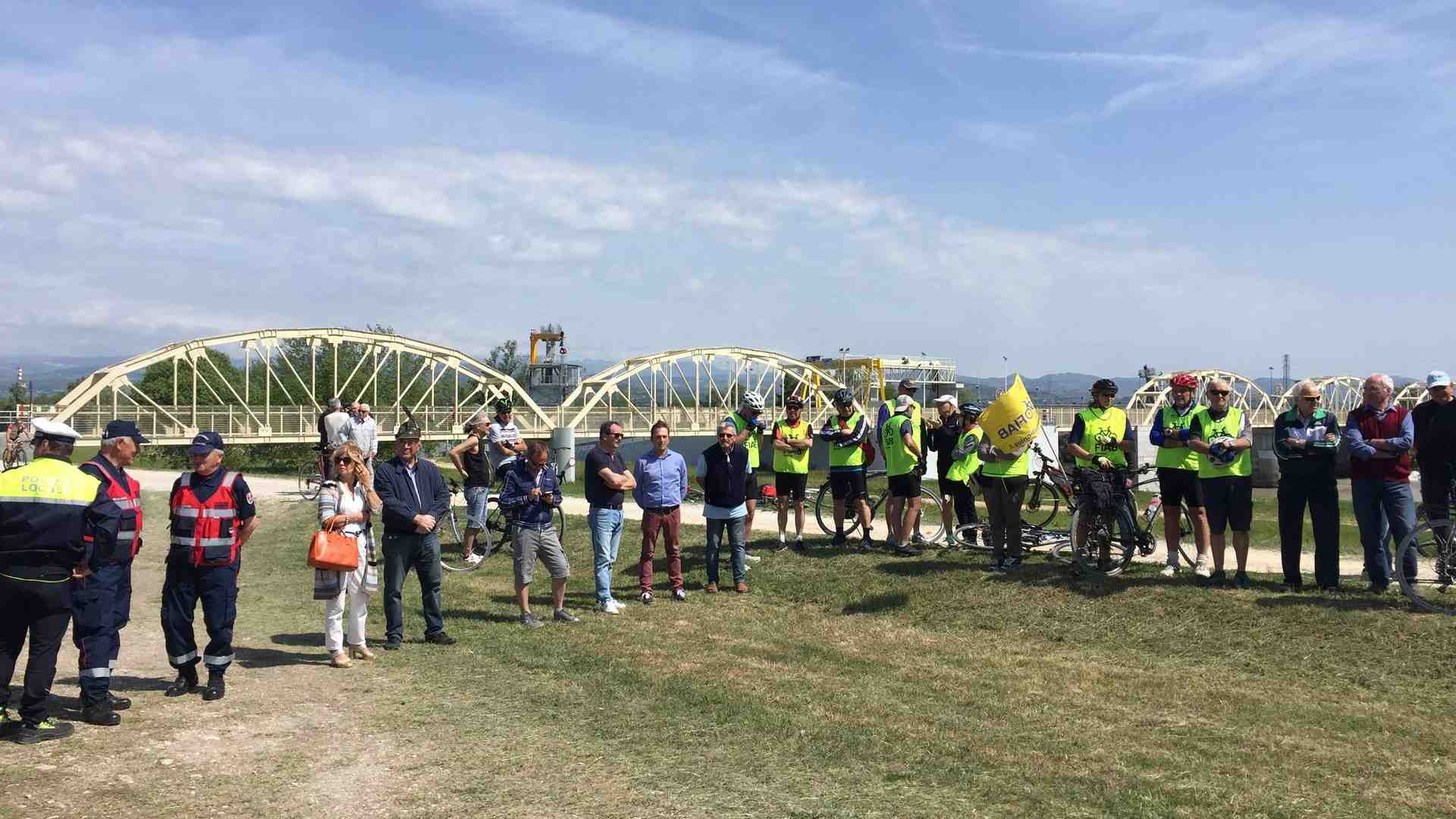 L'assalto alla passerella sull'Adige