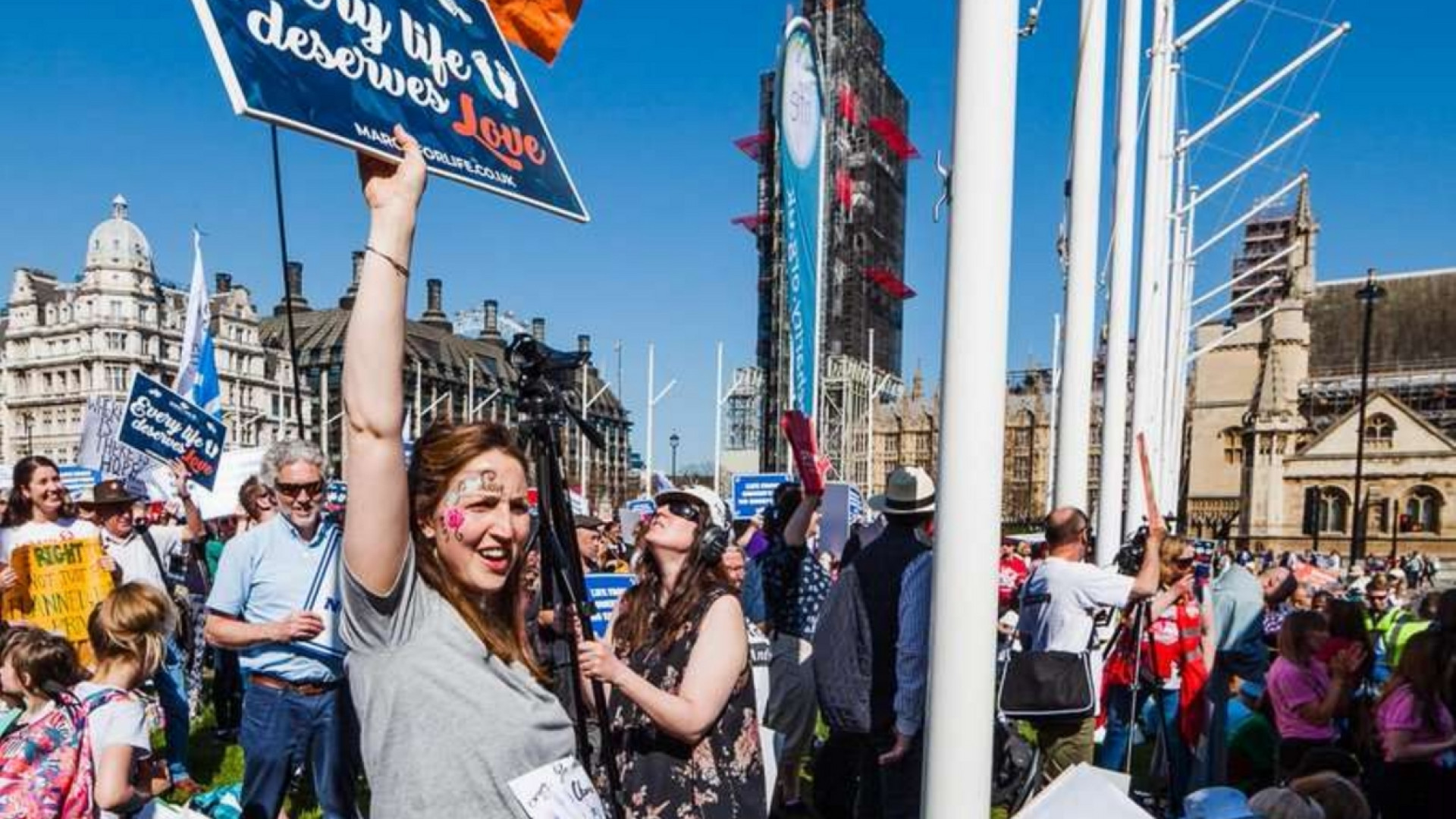 Voto sull'aborto in Irlanda. Pro-life: «Fb e Google ci censurano»