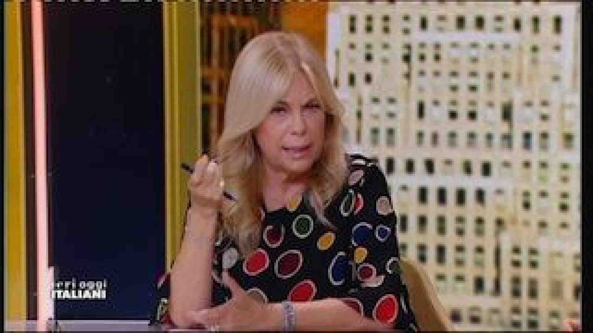 Nostalgica storia del costume italiano