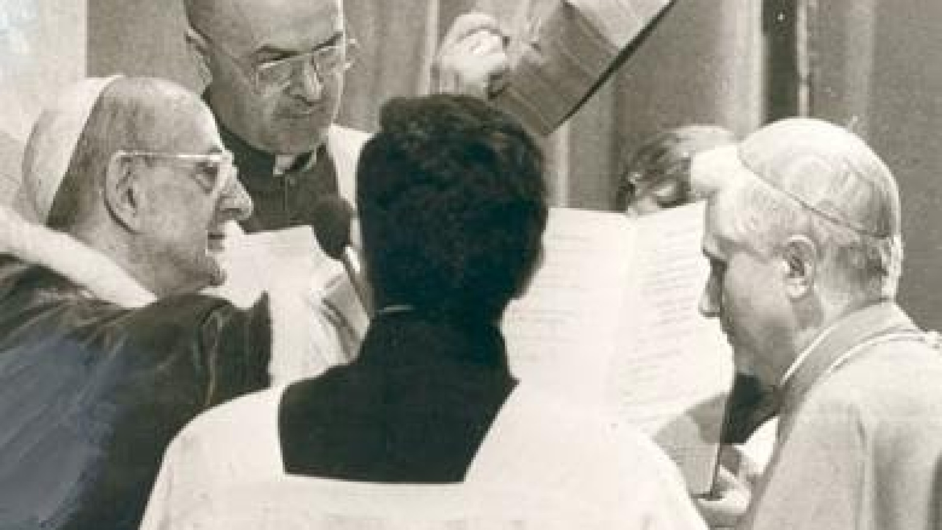 Francesco visita Benedetto XVI alla vigilia della canonizzazione di Paolo VI