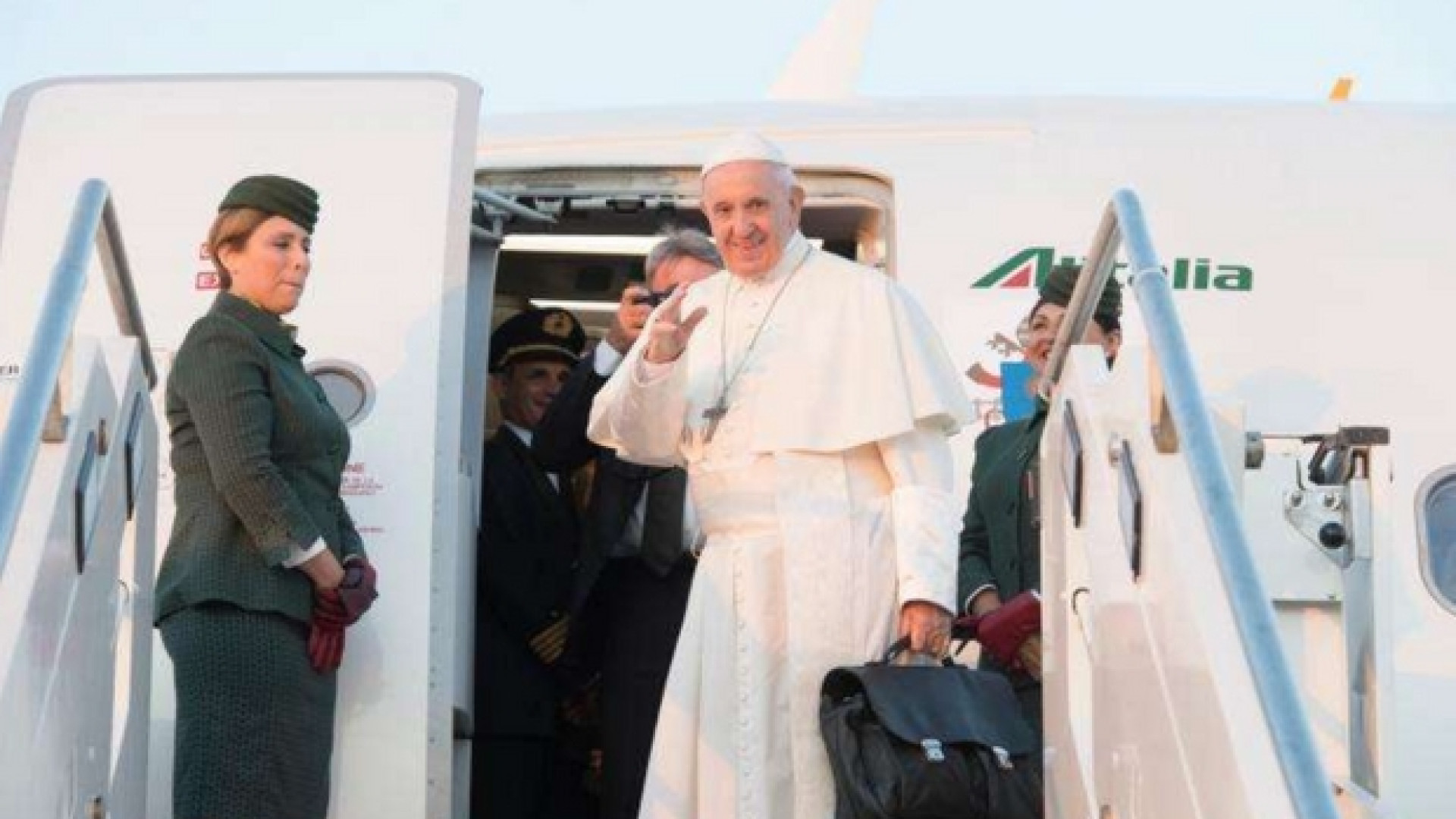 Francesco visita gli Emirati Arabi Uniti: il programma e la diretta di Tv2000