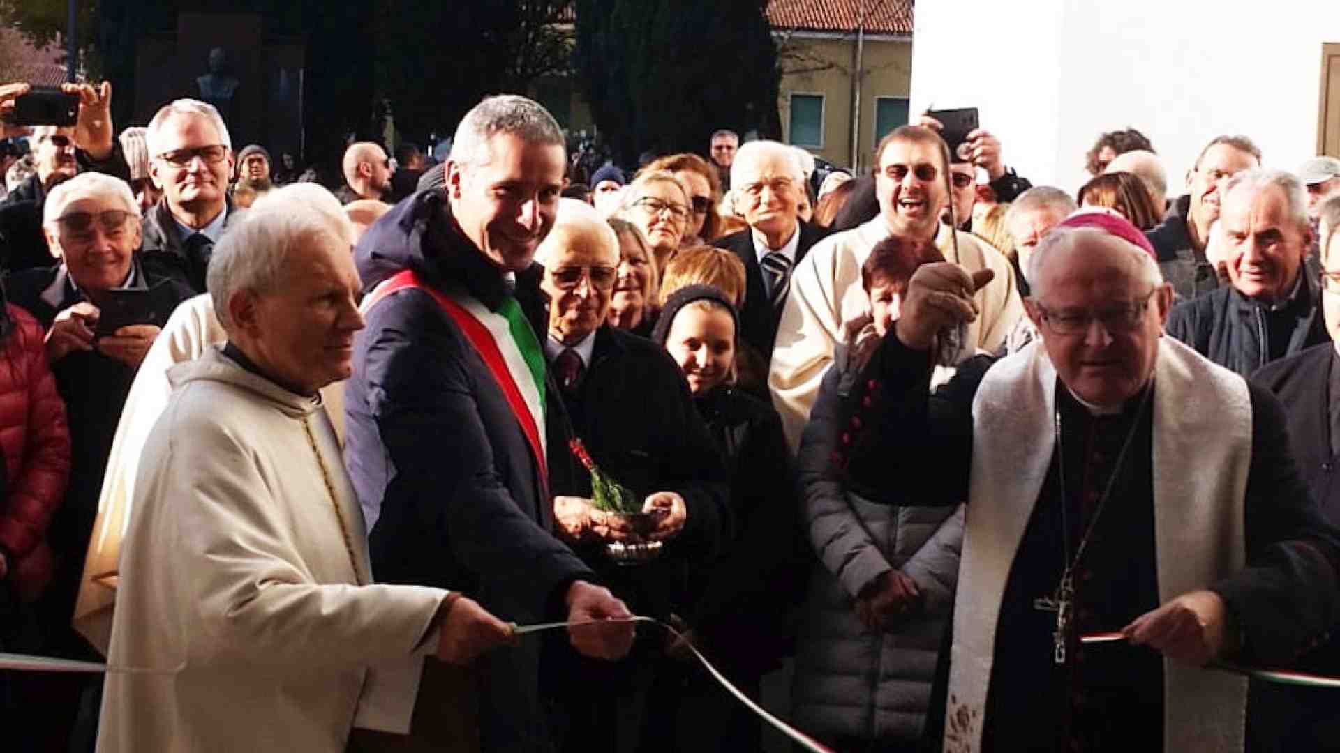 Borgonuovo. Il quartiere meritava una nuova chiesa così bella