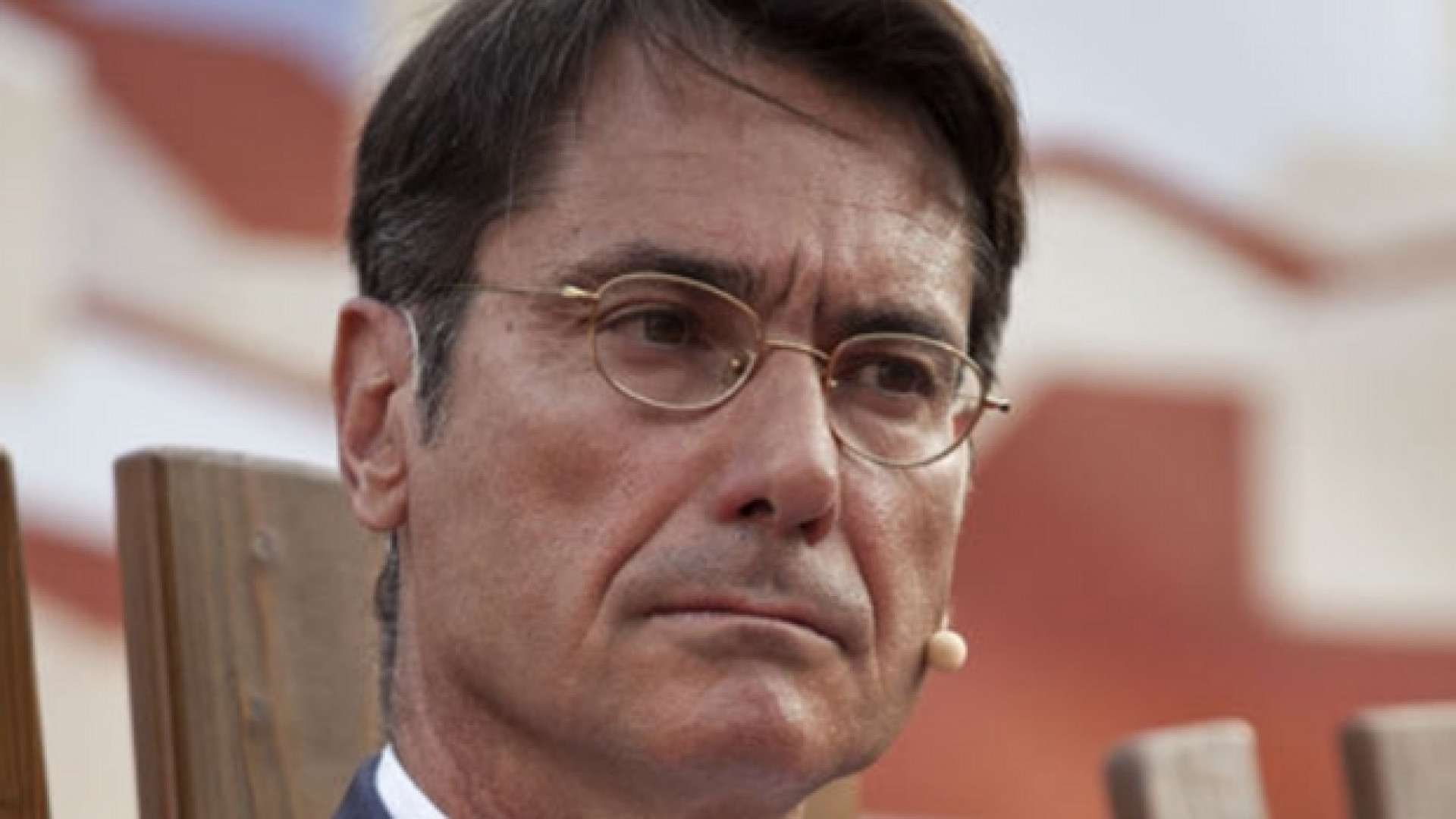 Le anatre zoppe e il re nudo