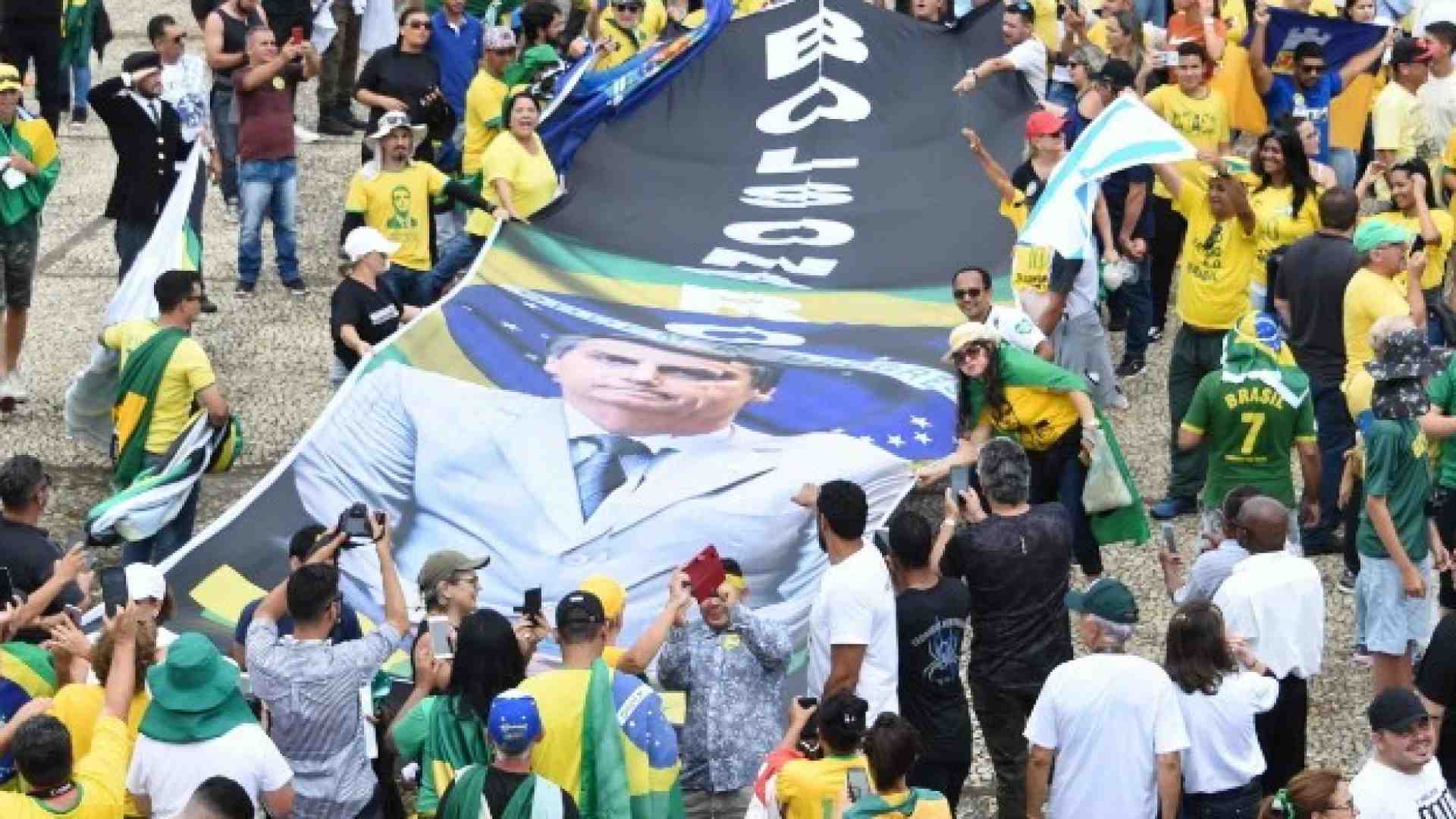 L'inaugurazione del presidente del Brasile Jair Bolsonaro (Foto LaPresse)