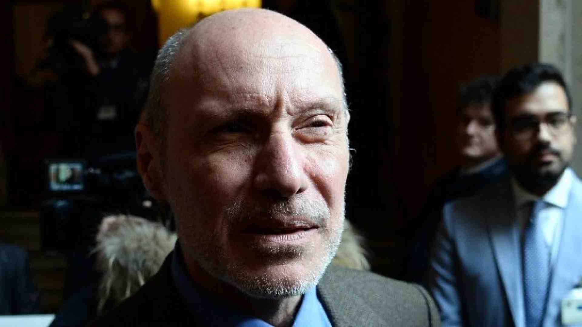 De Falco prepara il ricorso contro il M5s