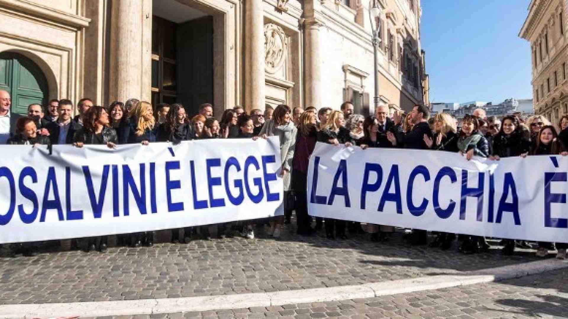 Tra i sindaci in trincea contro il decreto Salvini