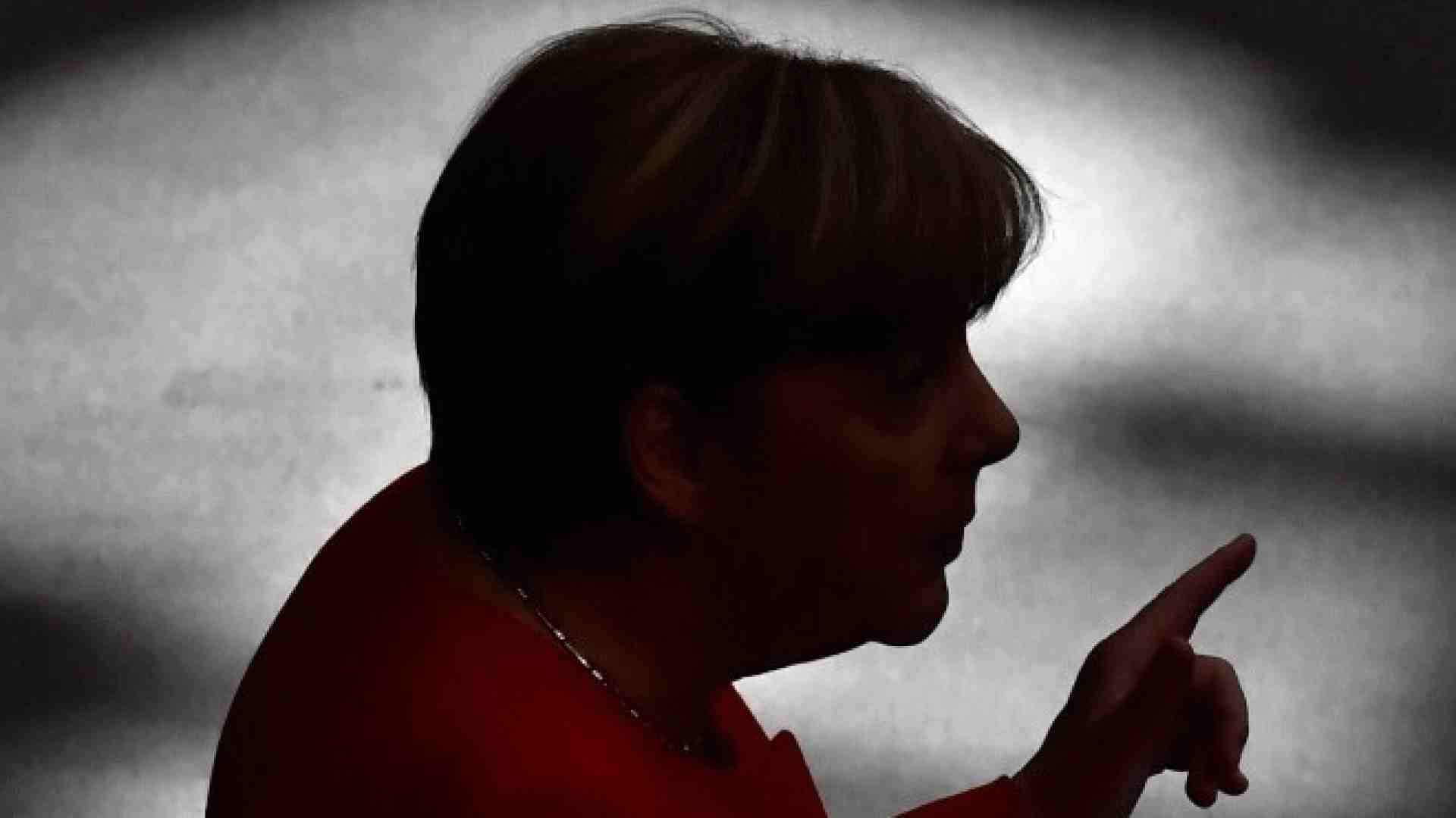 L’attacco hacker contro Merkel è il “ventre molle” della democrazia