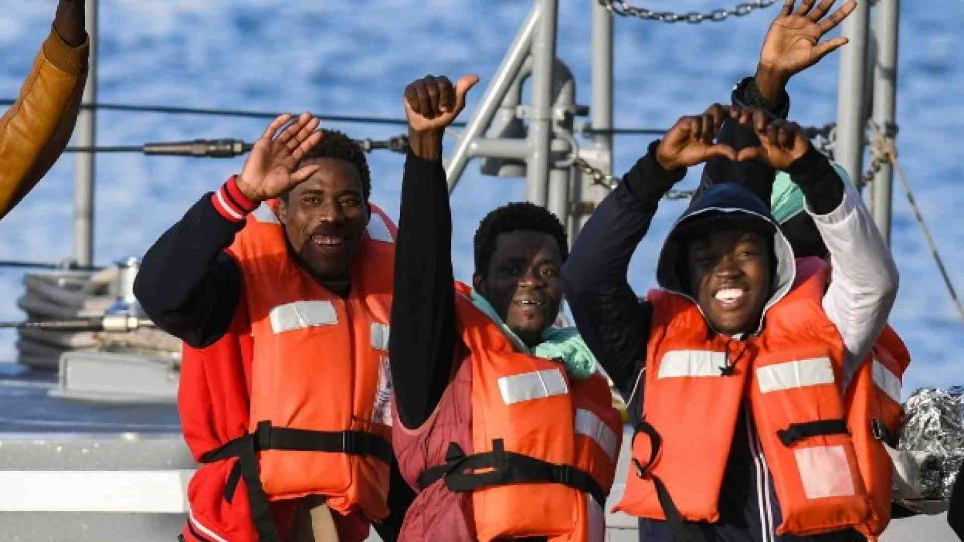 I buonisti a correnti alterne