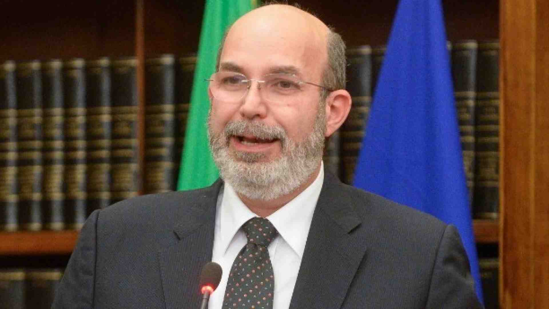 Il disgusto di Crimi e la libertà di stampa