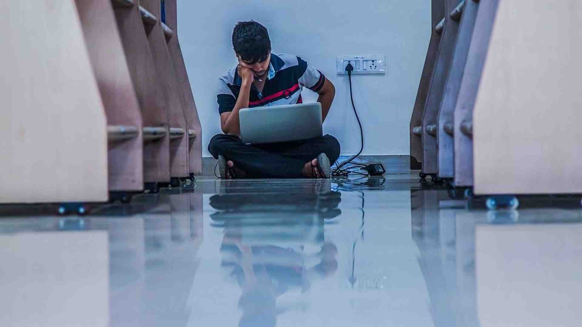 Quando il bullismo corre sugli schermi