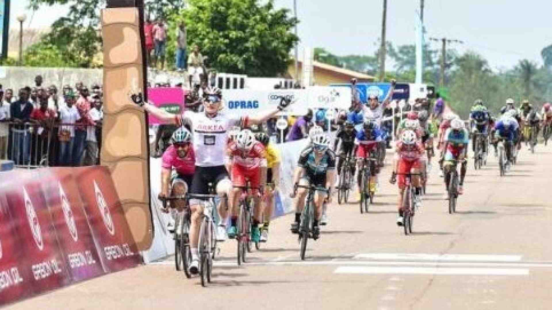 Greipel e la pazienza dei re. Il tedesco vince alla Tropicale Amissa Bongo