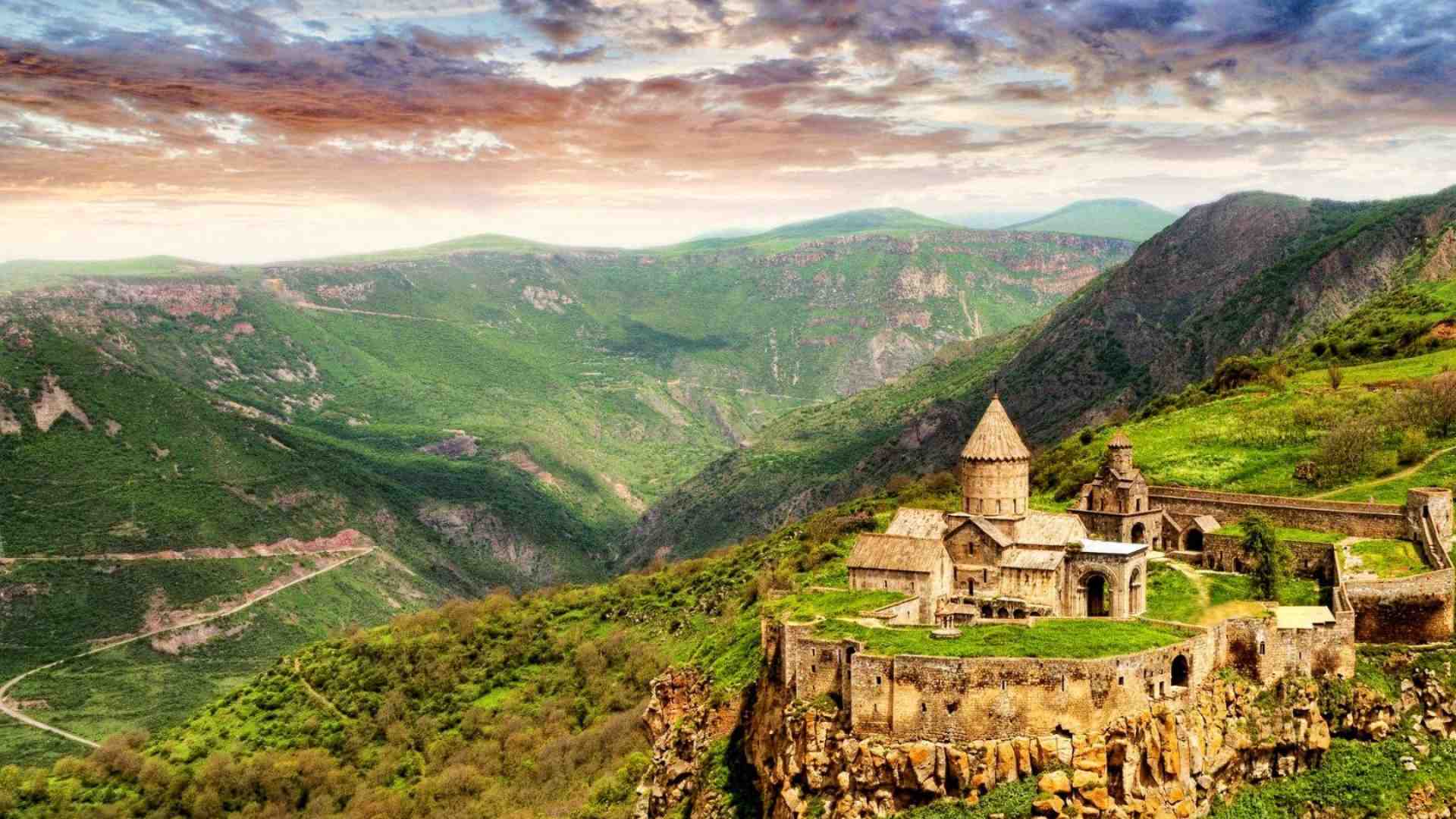Splendida Armenia: armonia cristiana tra Est e Ovest