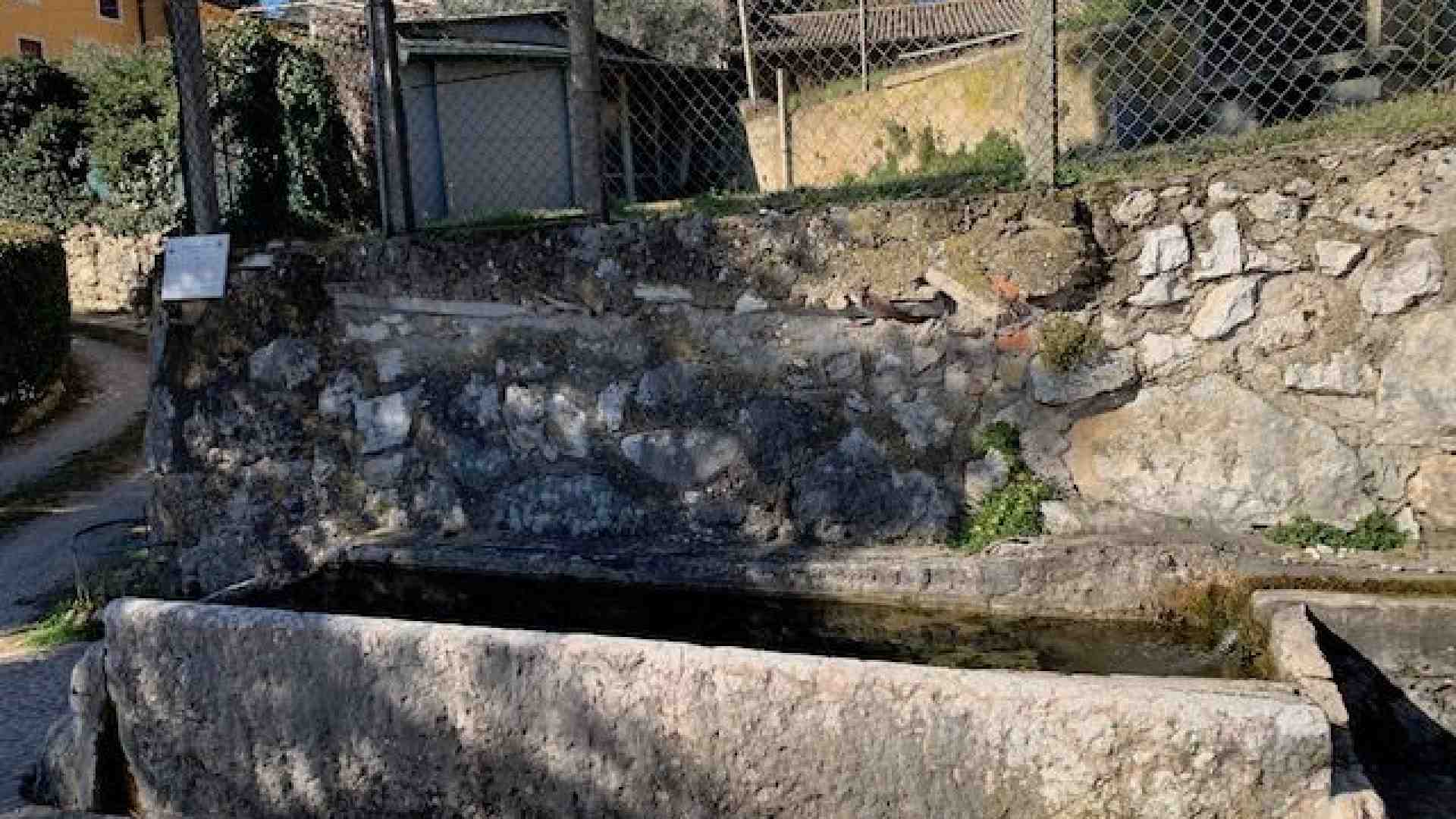 Girovagando tra le fontane da Caprino ai borghi circostanti