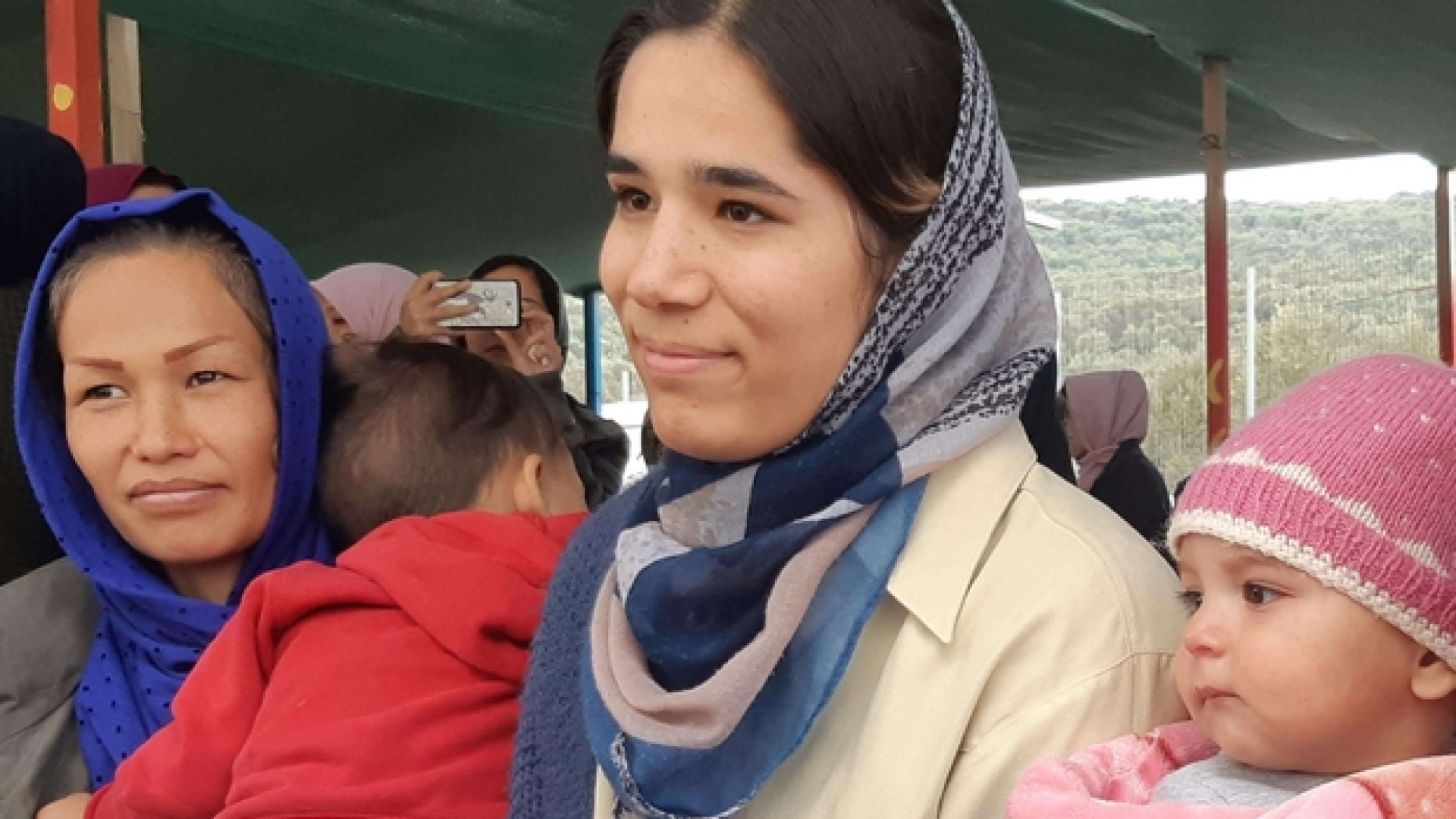 Tra i reclusi di Lesbo, fuggiti dall'Afghanistan e ora senza futuro