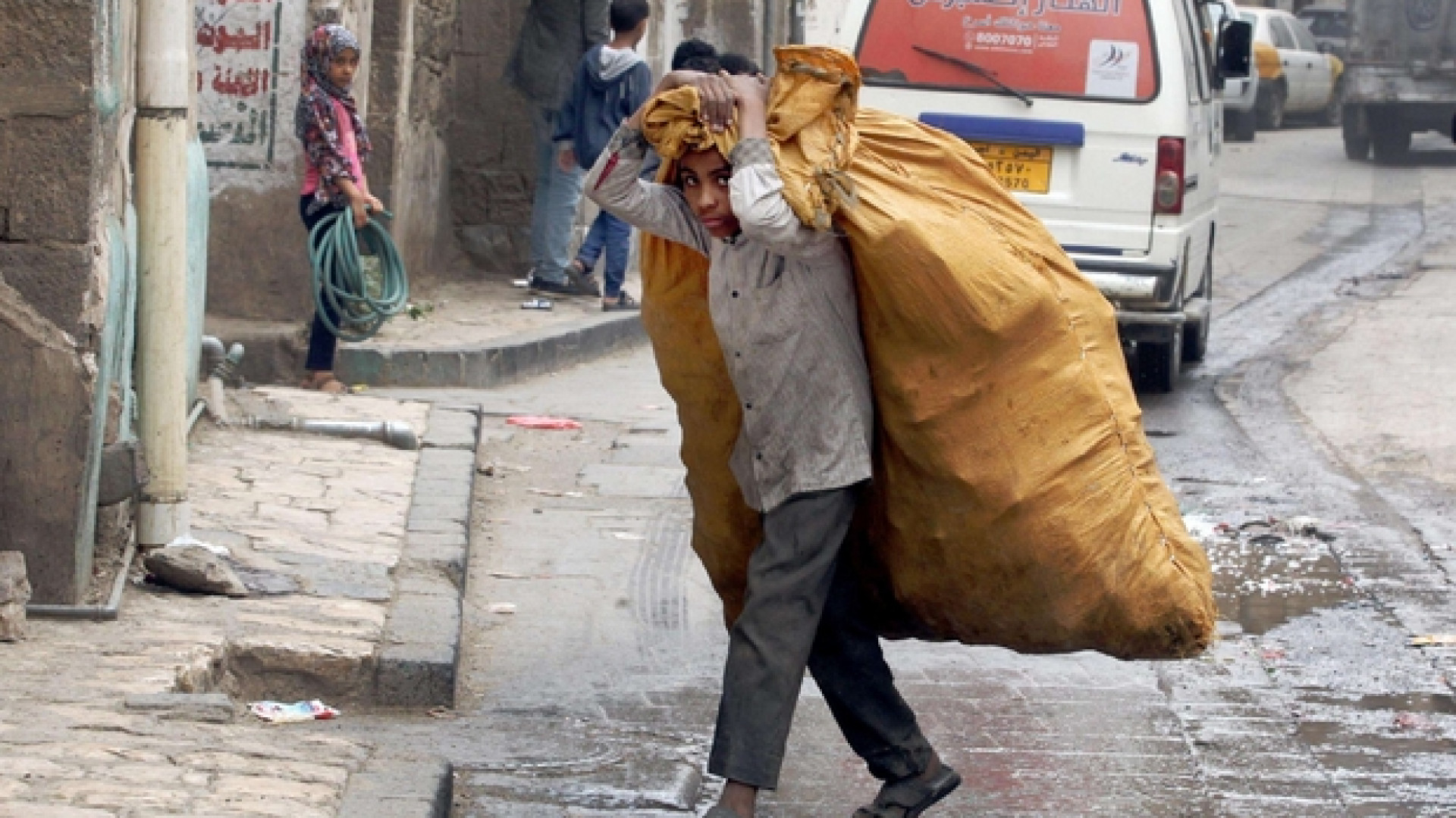 Torture, processi sommari: minoranze perseguitate nello «stato» degli Houthi