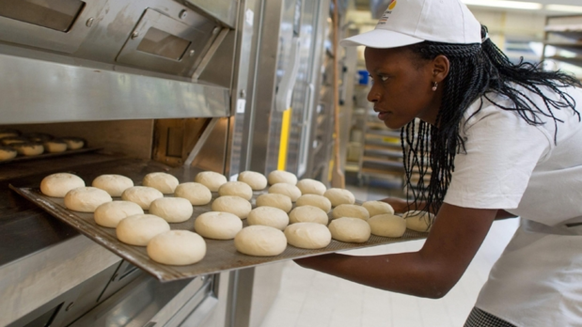 In Germania l'integrazione funziona: più del 40% dei rifugiati ha un lavoro