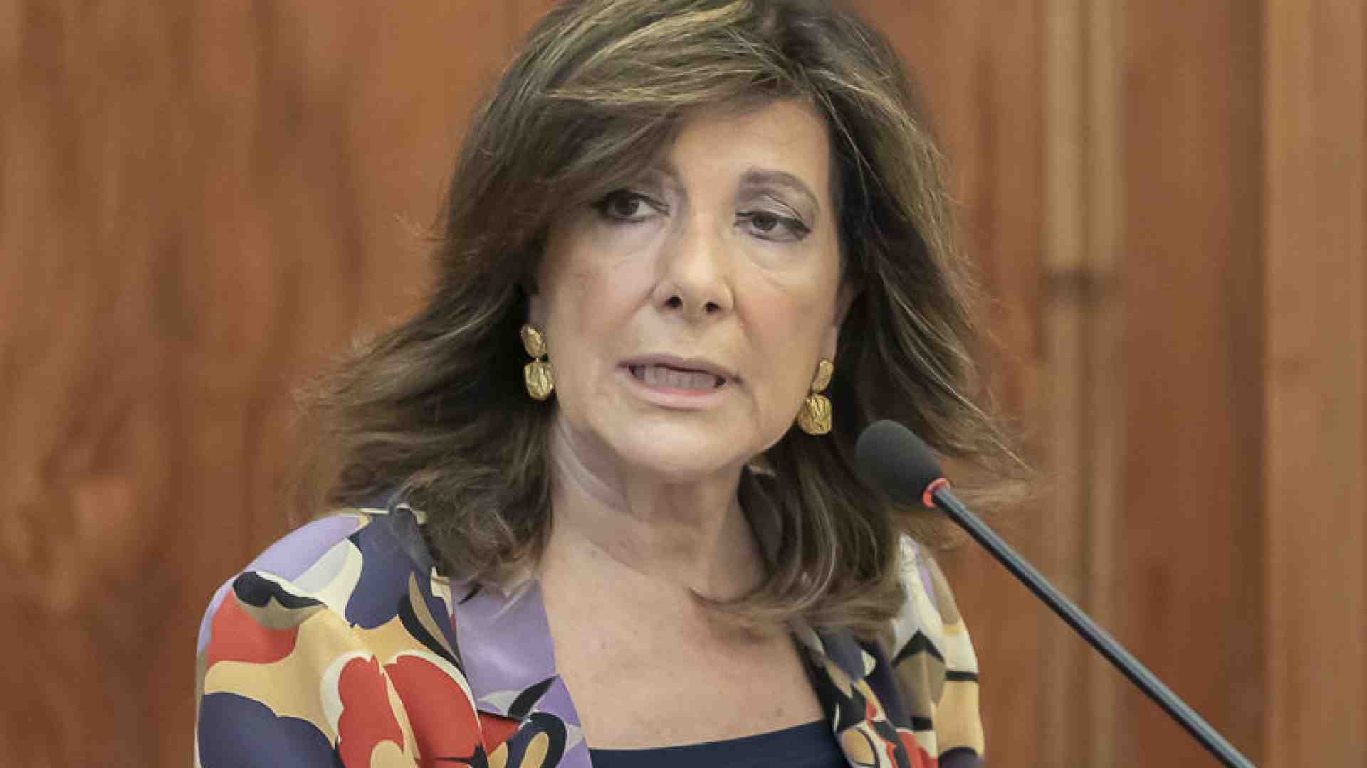 Casellati: «Istituzioni e politica sostengano la famiglia»