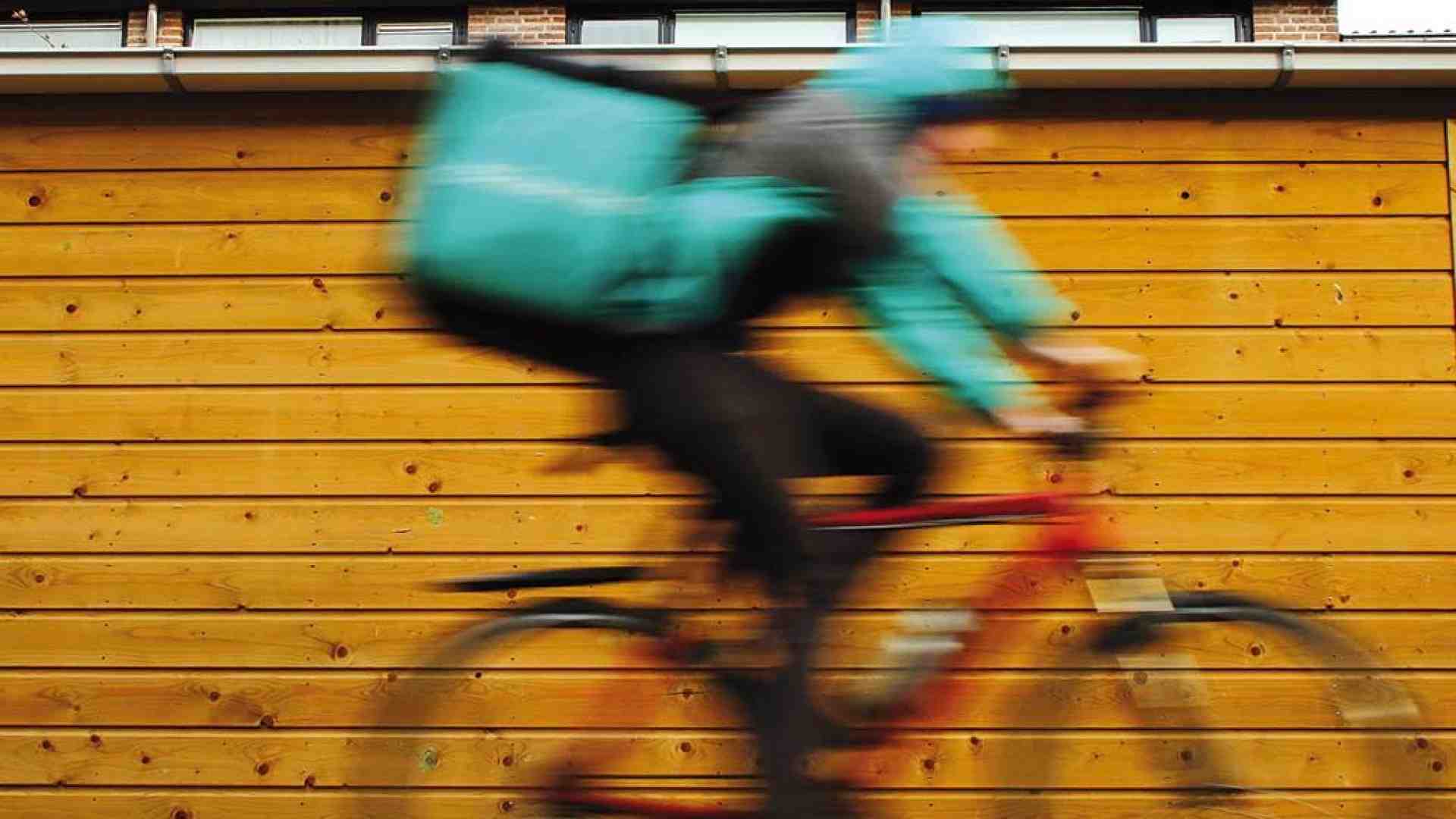 I nuovi servi della gleba che corrono accanto a noi