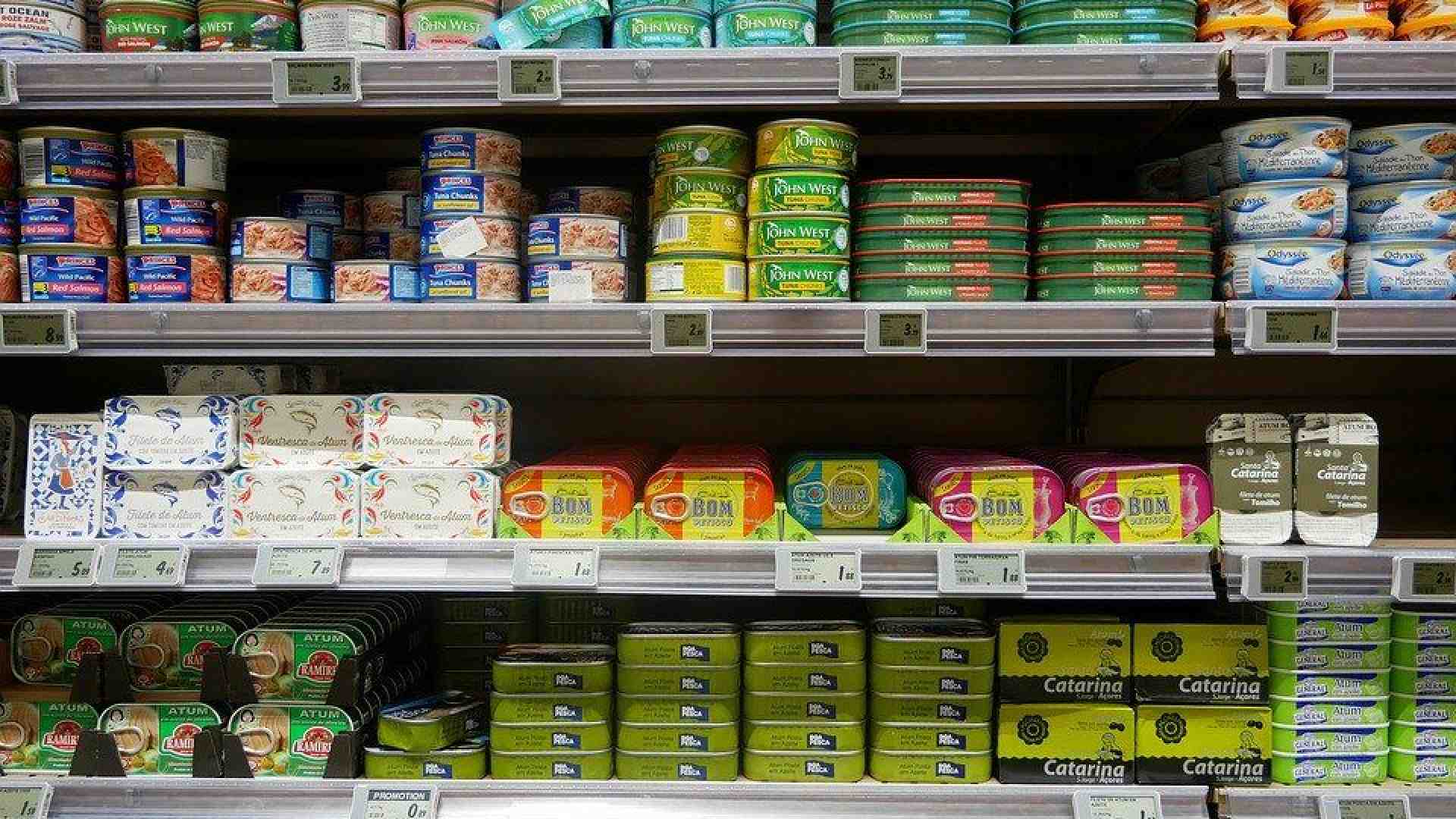 Nella lista della spesa segnare la voce "Colletta alimentare"