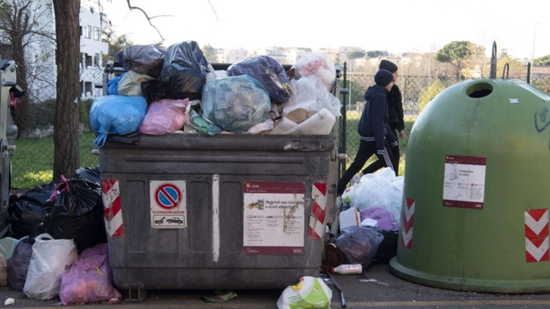 Crescono i rifiuti urbani: quasi 500 chili a testa nel 2018