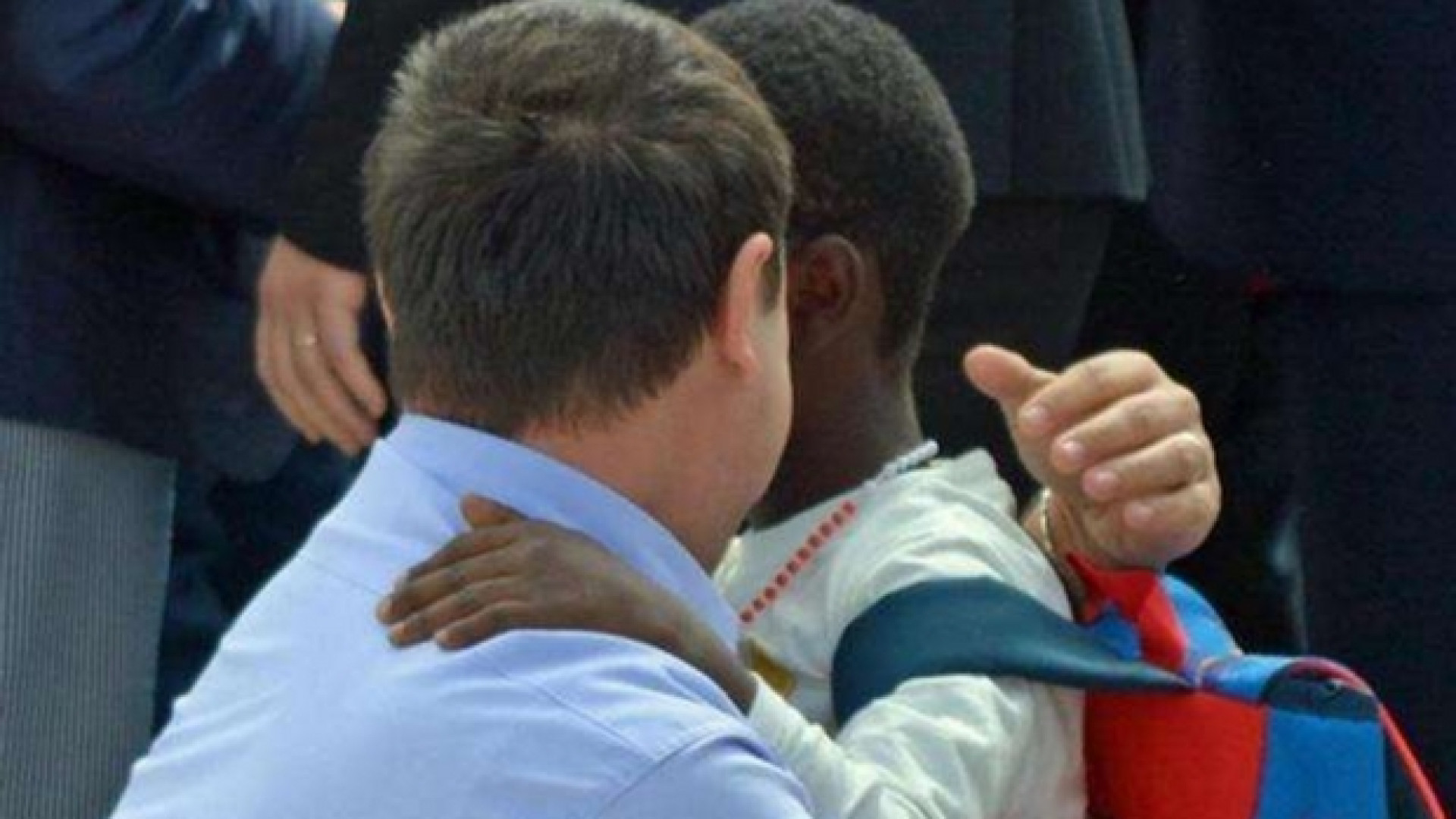 L’adozione internazionale è ferita, ma non può morire