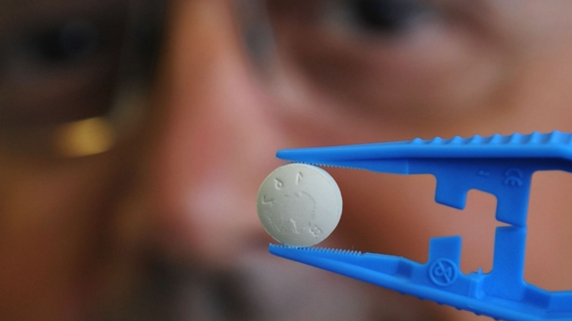 Spinge all'aborto, all'ottavo mese, la compagna che muore. Accusato di omicidio