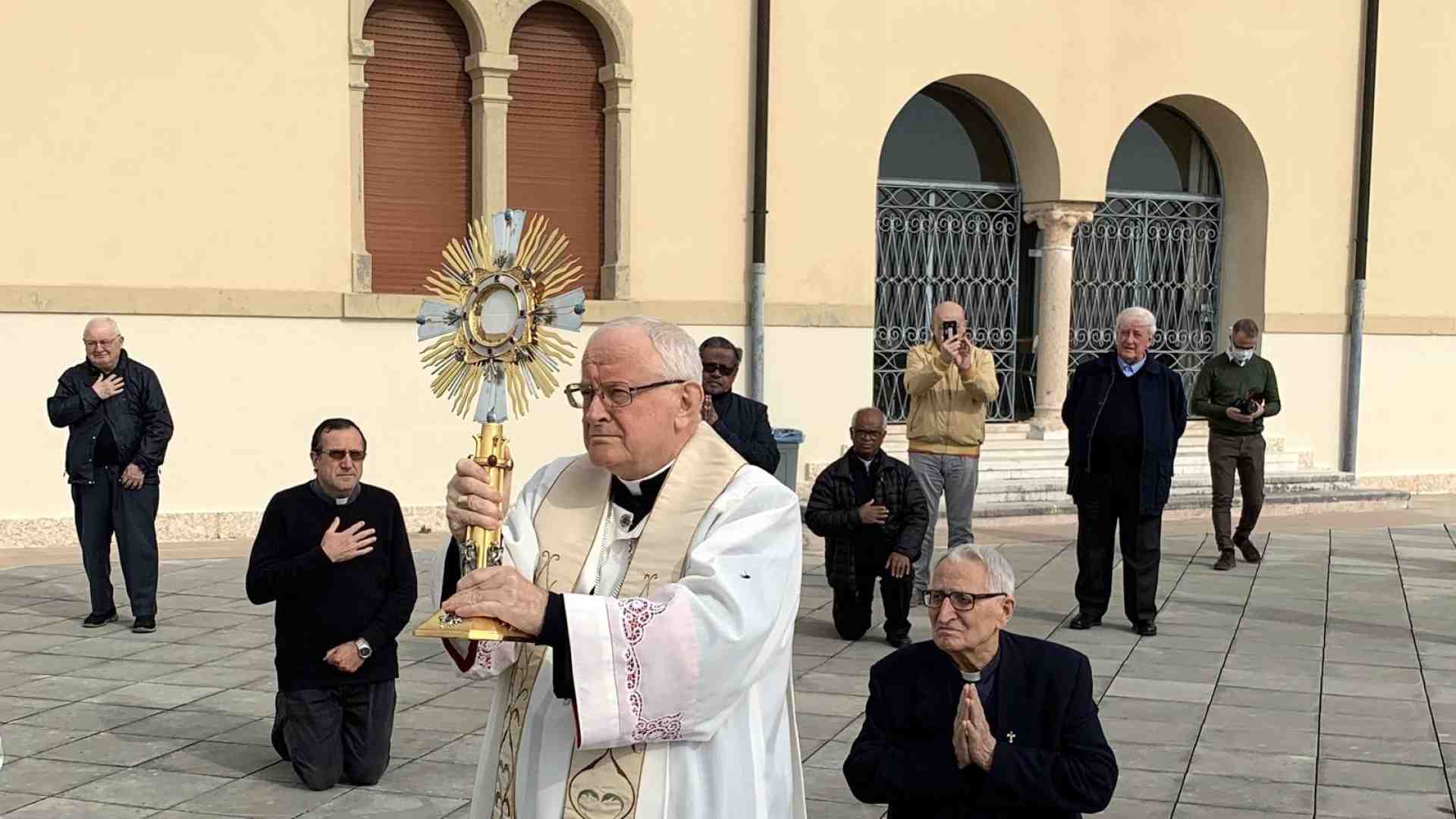 La speciale benedizione del Vescovo su Verona
