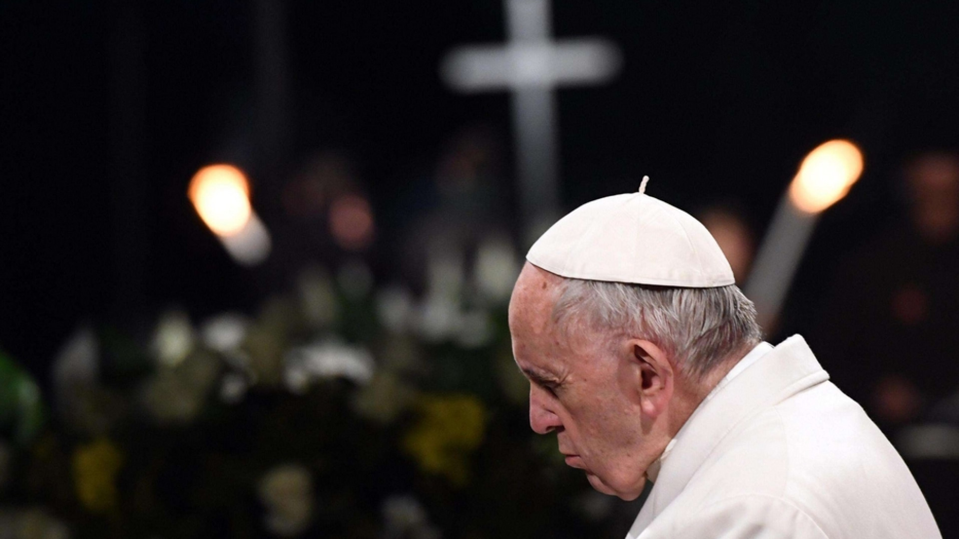 Il Calvario visto dai detenuti: le meditazioni della Via Crucis con il Papa