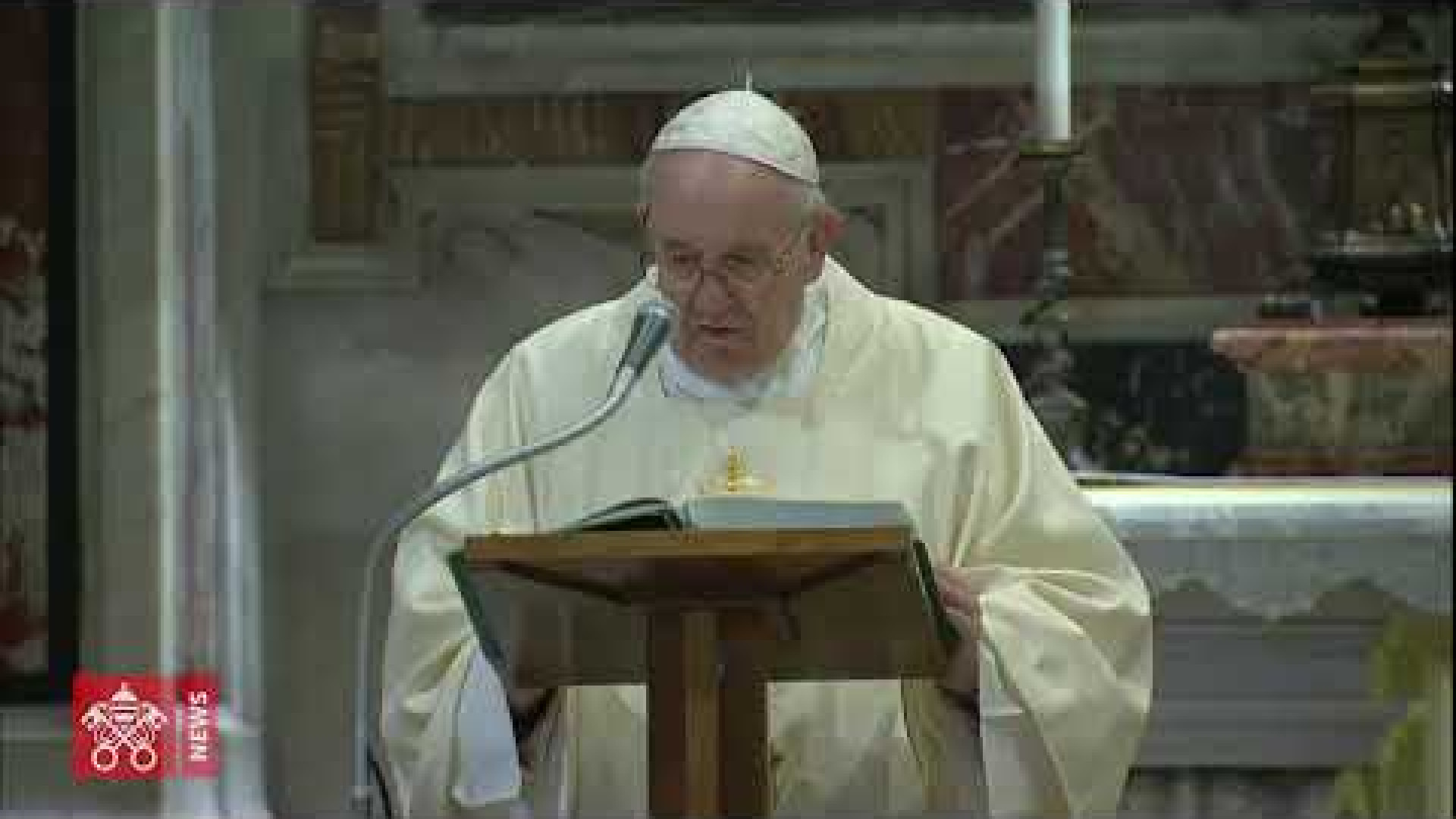 Il Papa: Giovanni Paolo II, uomo di preghiera, vicinanza e giustizia