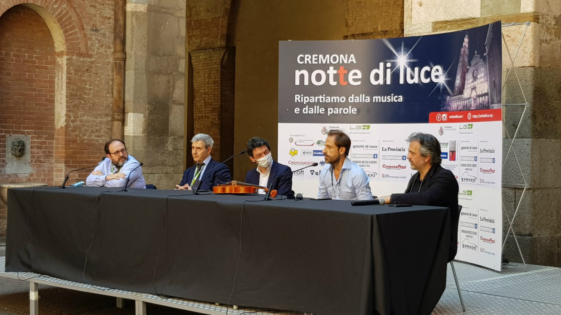 Cremona notte di luce