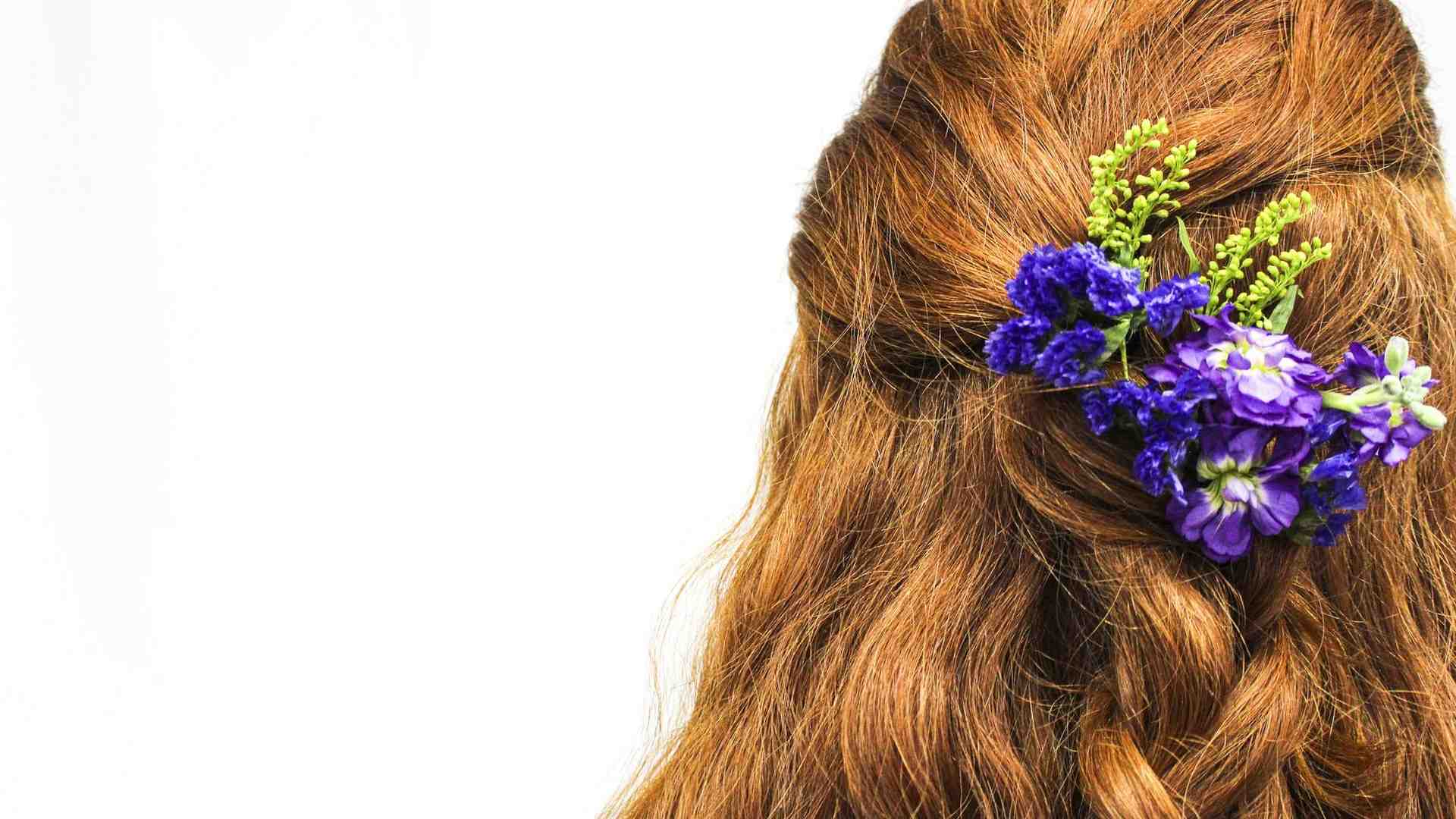 Perdere i capelli: non è solo colpa dell'autunno