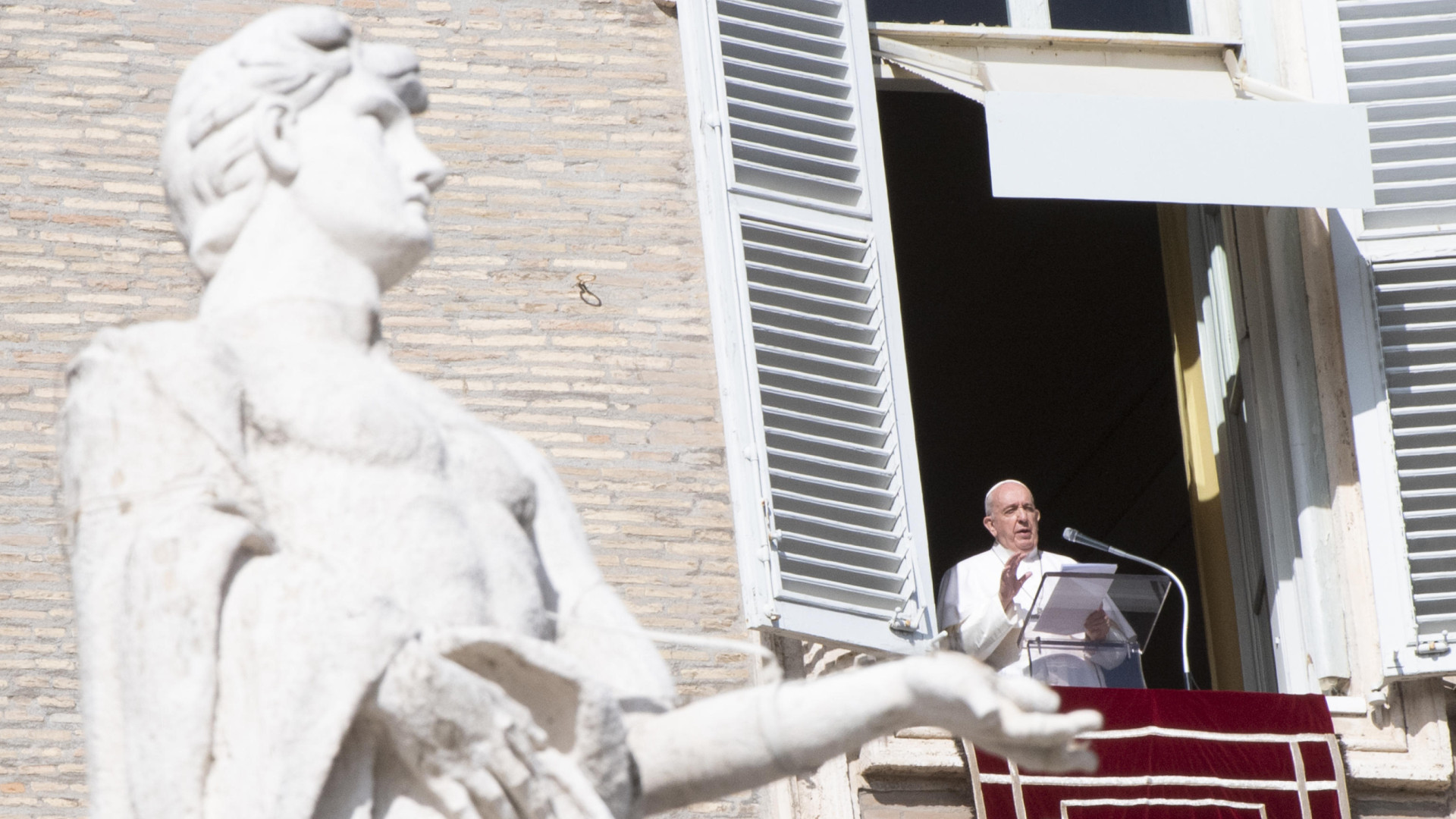 Papa: vita morale non è obbedienza ansiosa e forzata. Preghiera per Nigeria