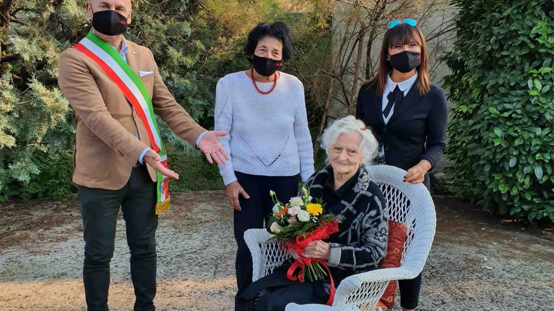 Luigia è arrivata a 108 candeline in salute e recitando poesie