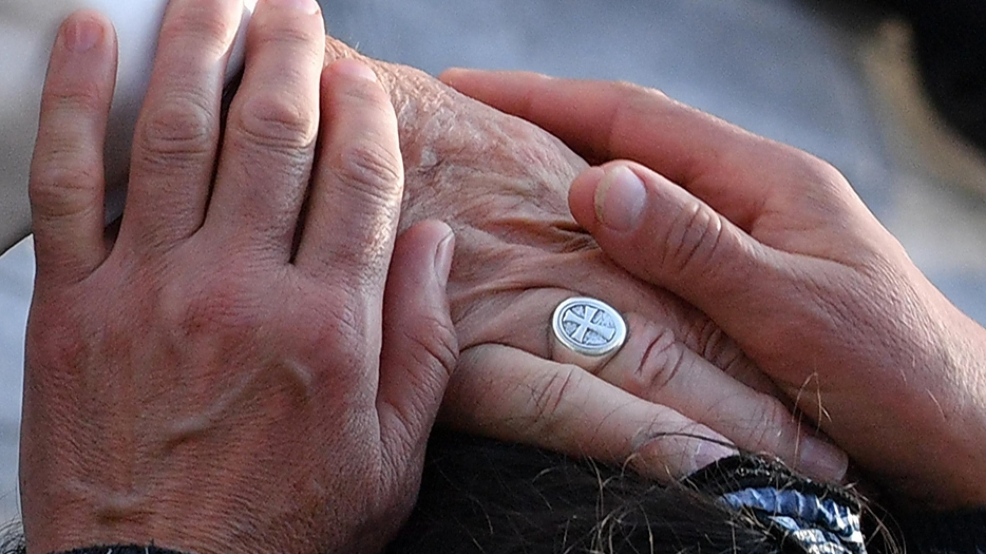 Fratelli tutti, la via di Francesco per non cedere all'ingiustizia