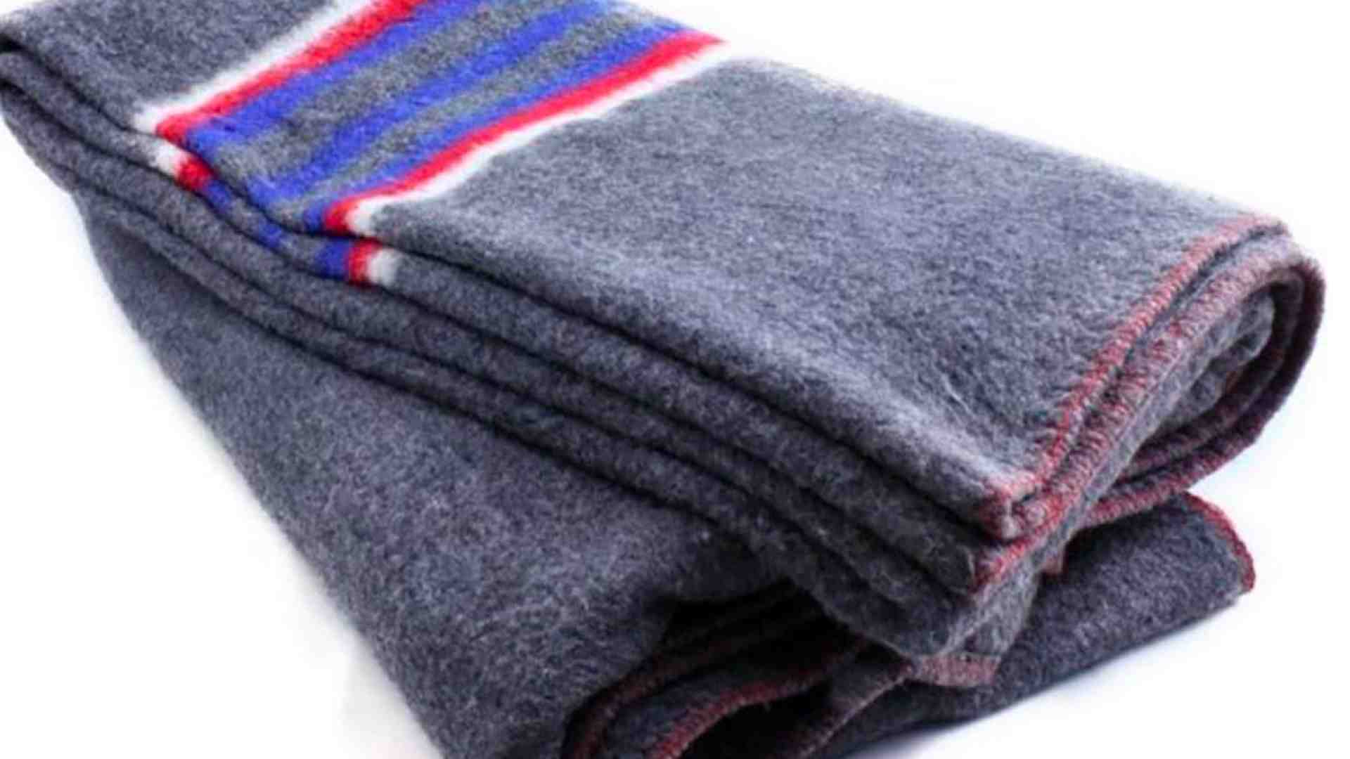 S. Felice Extra. Raccolta di coperte per i senzatetto