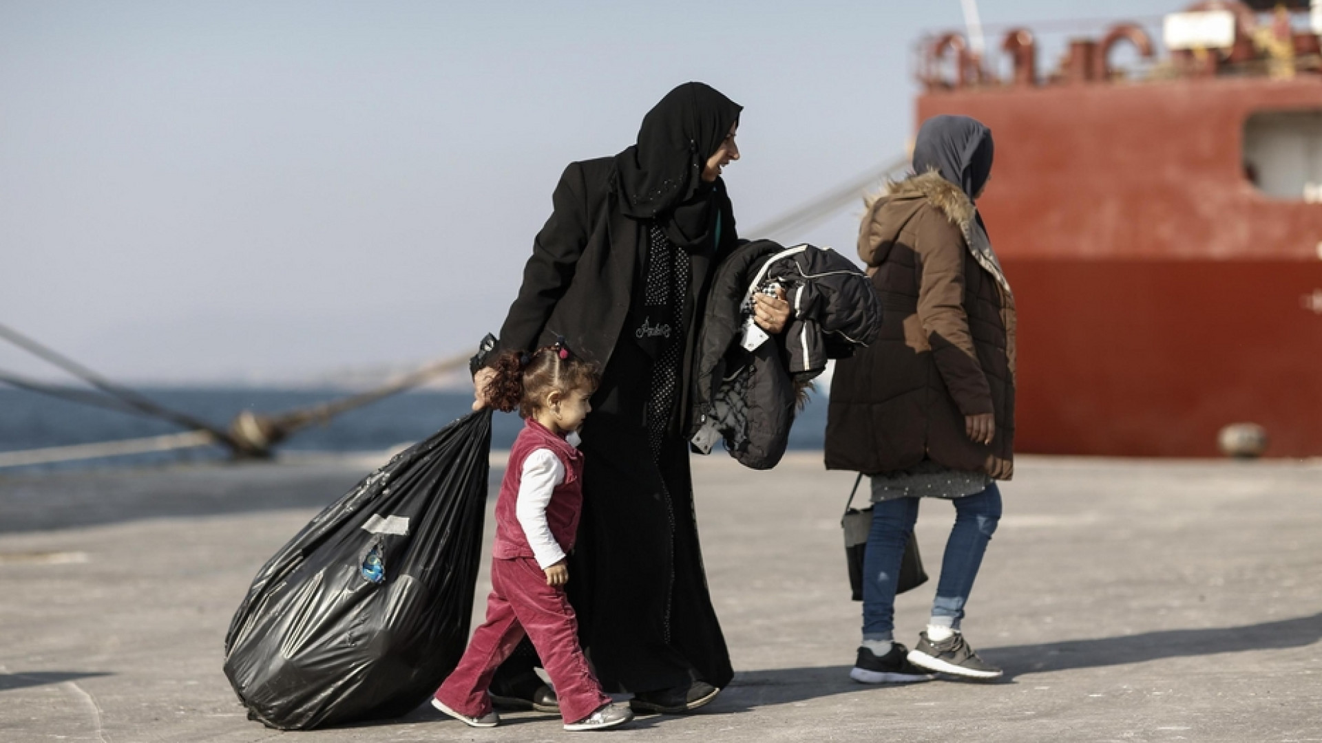 I soccorsi tardano, il piccolo Yahya annega. Il padre arrestato dai greci