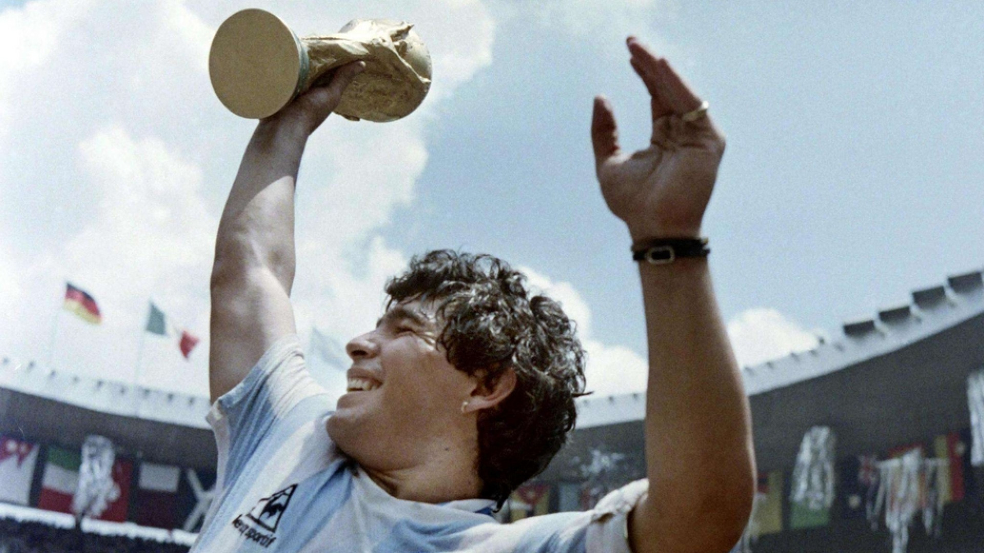 Il mito di Maradona raccontato dal «suo» telecronista, Victor Hugo Morales