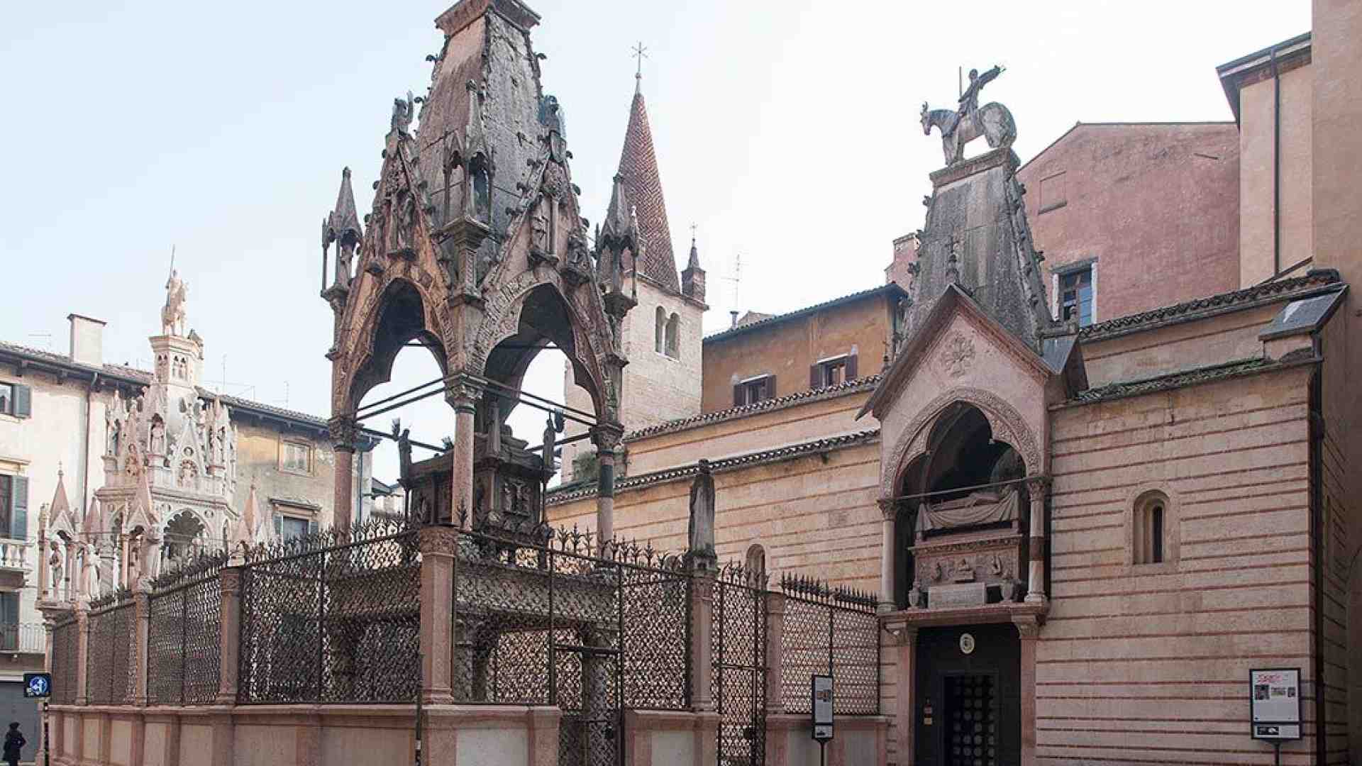 Santa Maria Antica.  Un nuovo sussidio per conoscere le bellezze artistiche della chiesa