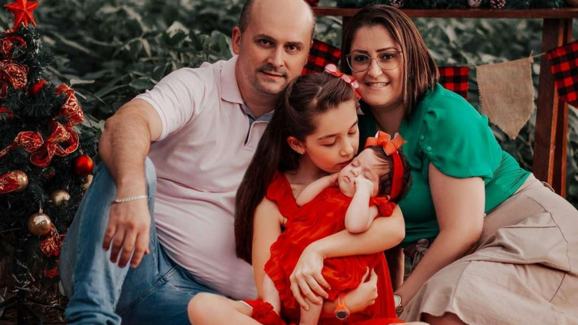 Partorisce in coma, madre e neonata si riabbracciano dopo 19 giorni