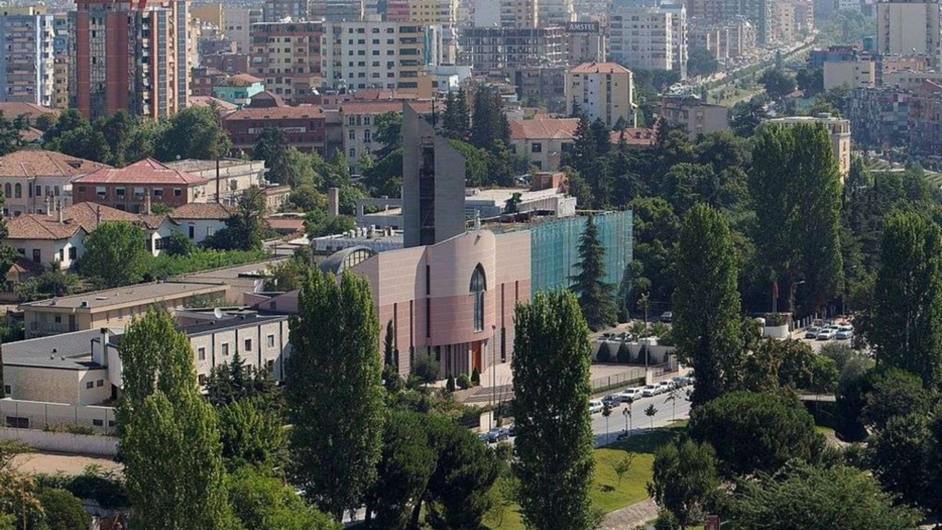 Albania alle urne, i vescovi invitano alla partecipazione responsabile