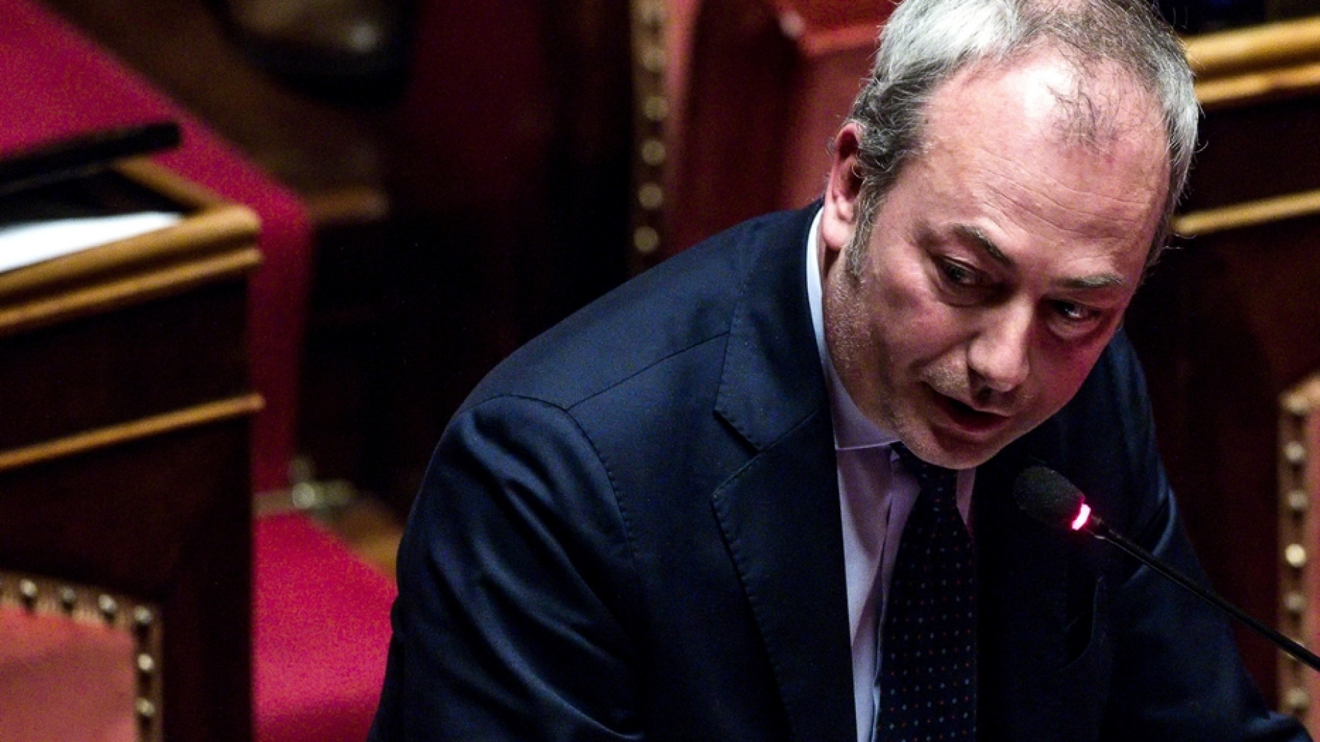 Ddl Zan, scoppia la lite in commissione. M5s spinge ancora per l'aula subito