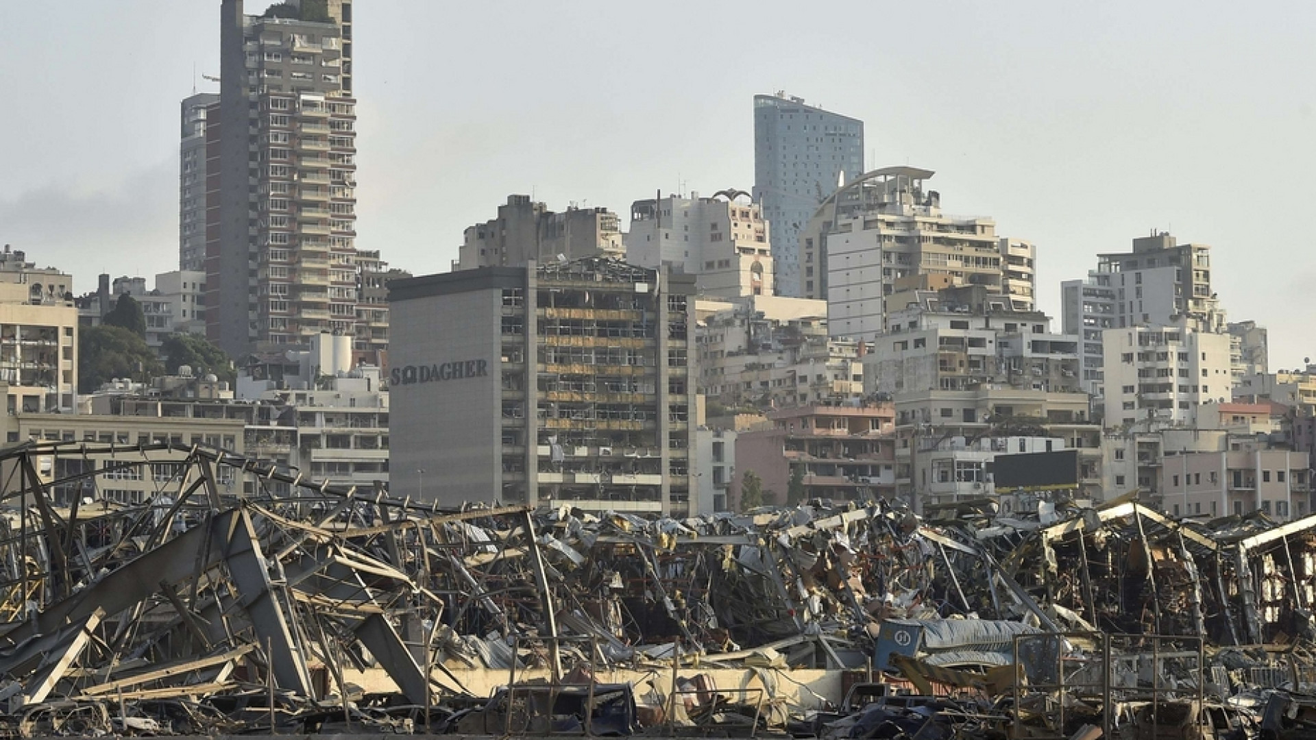 Libano tra povertà e rabbia: un anno fa l'esplosione al porto
