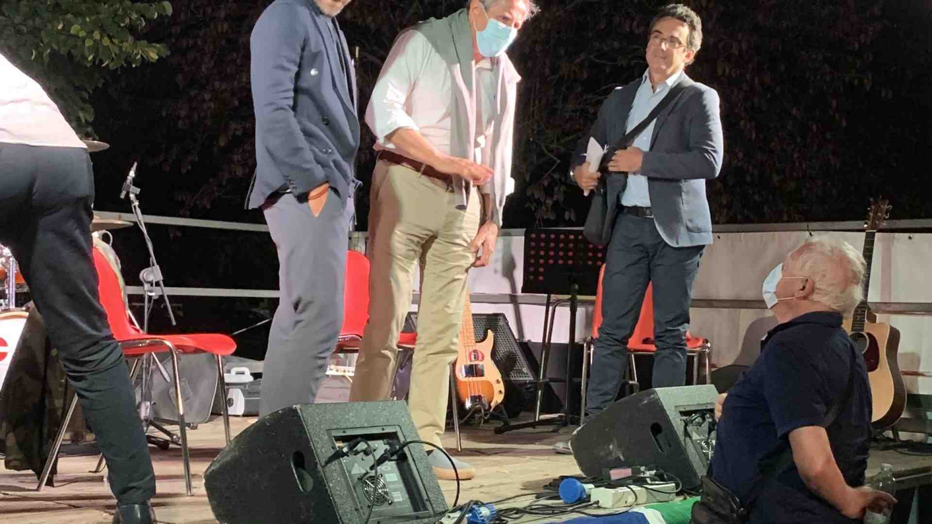 «Entro due anni tutti i non vaccinati saranno contagiati dal Covid»