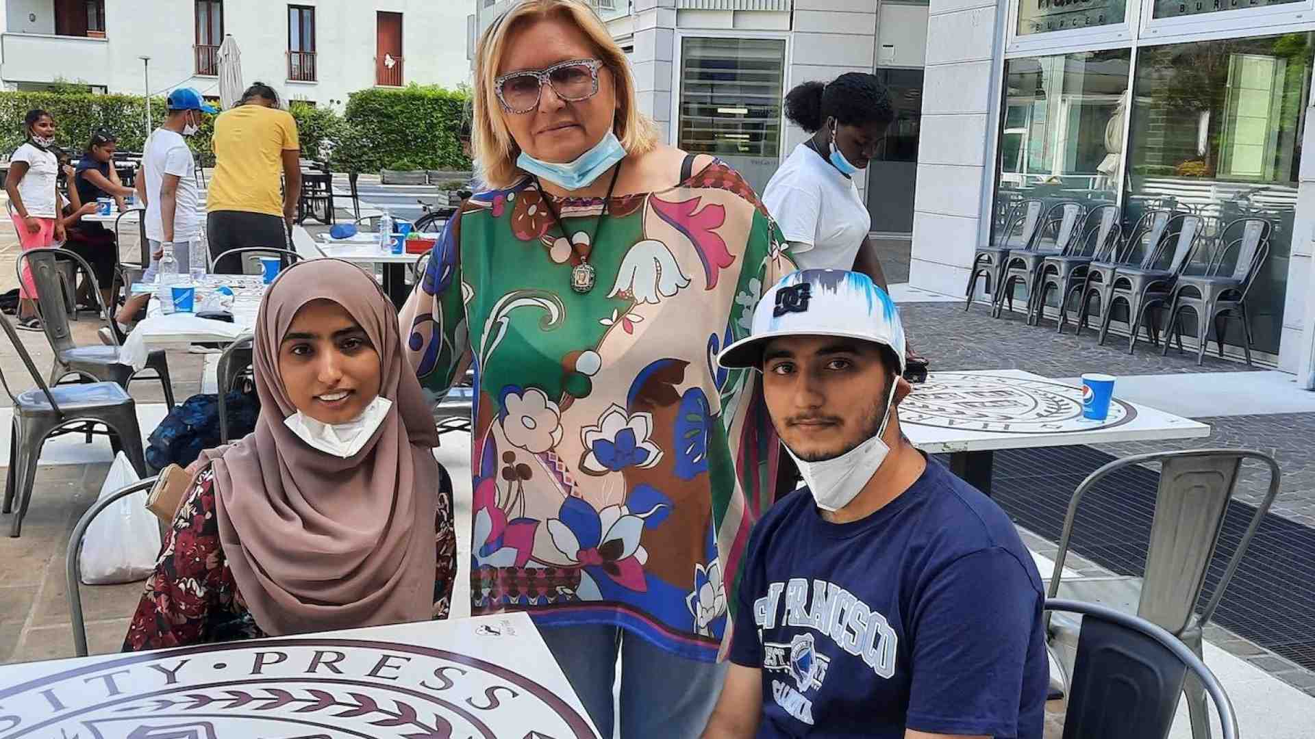 «Insegniamo l’italiano ai bambini immigrati»