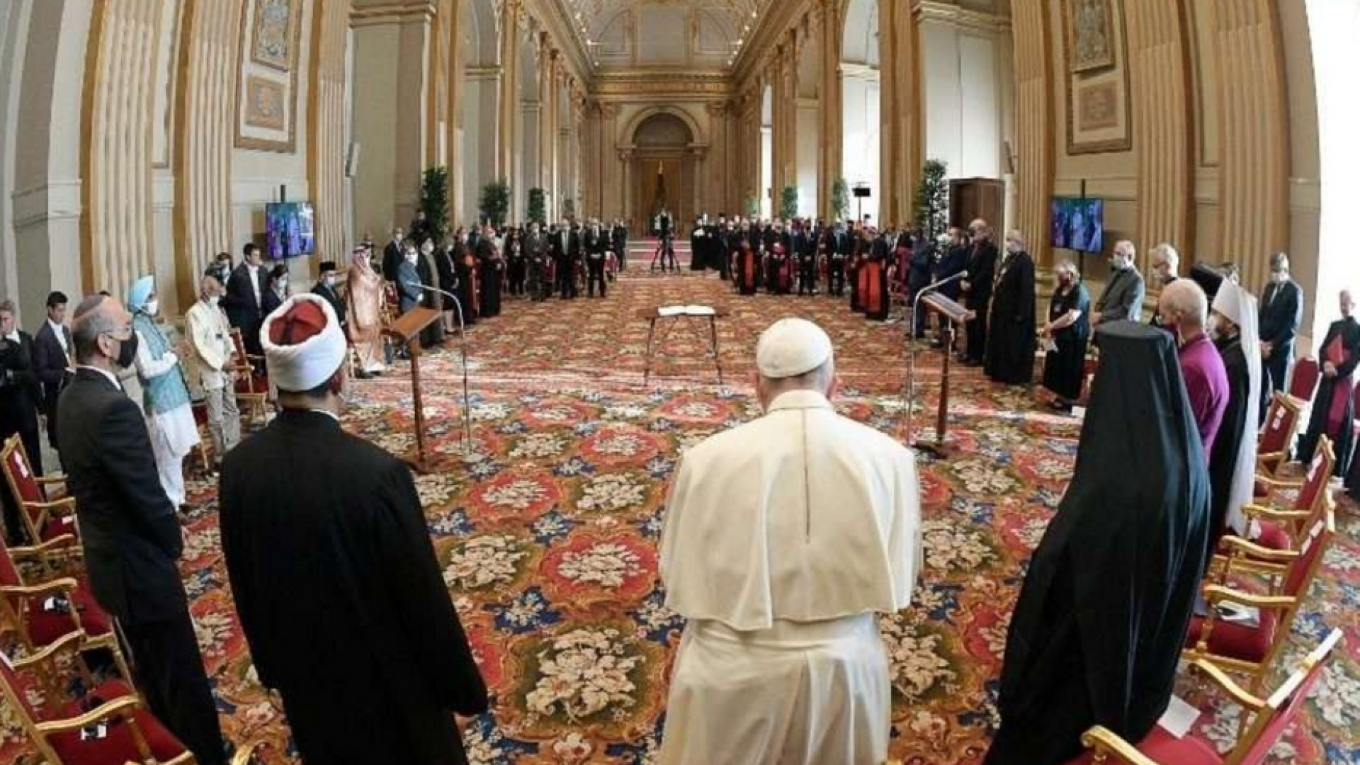 Il Papa: «Crisi ecologica senza precedenti, urgono risposte efficaci»