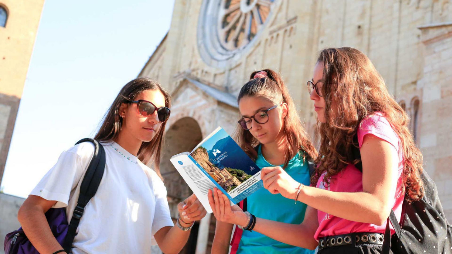 Il Sentiero di Maria porta i pellegrini fino al santuario di Madonna della Corona