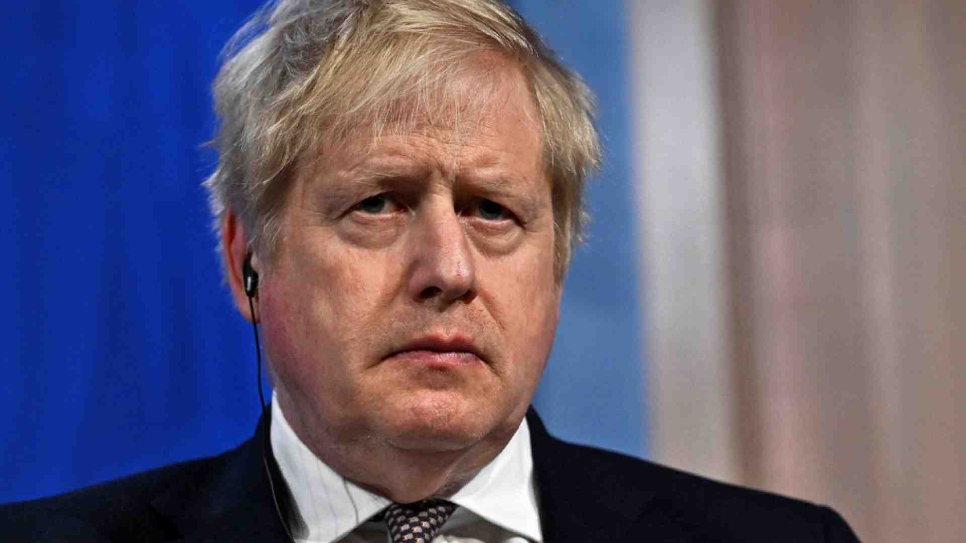 Johnson militarizza la Manica e deporta i migranti in Ruanda